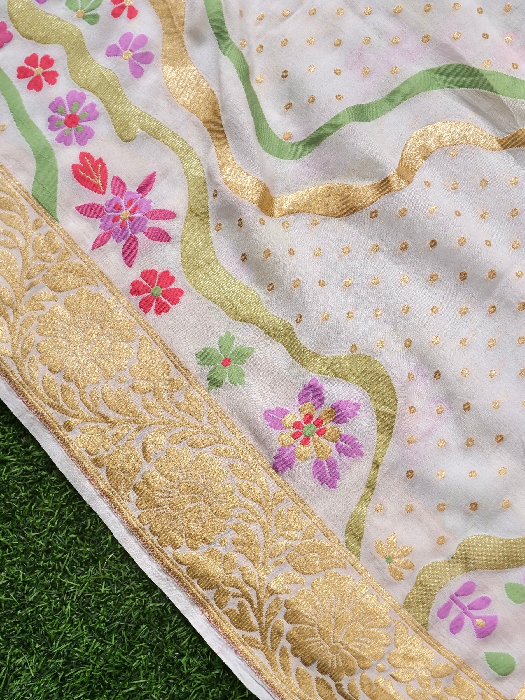 Georgette Banarasi Dyeable Dupatta