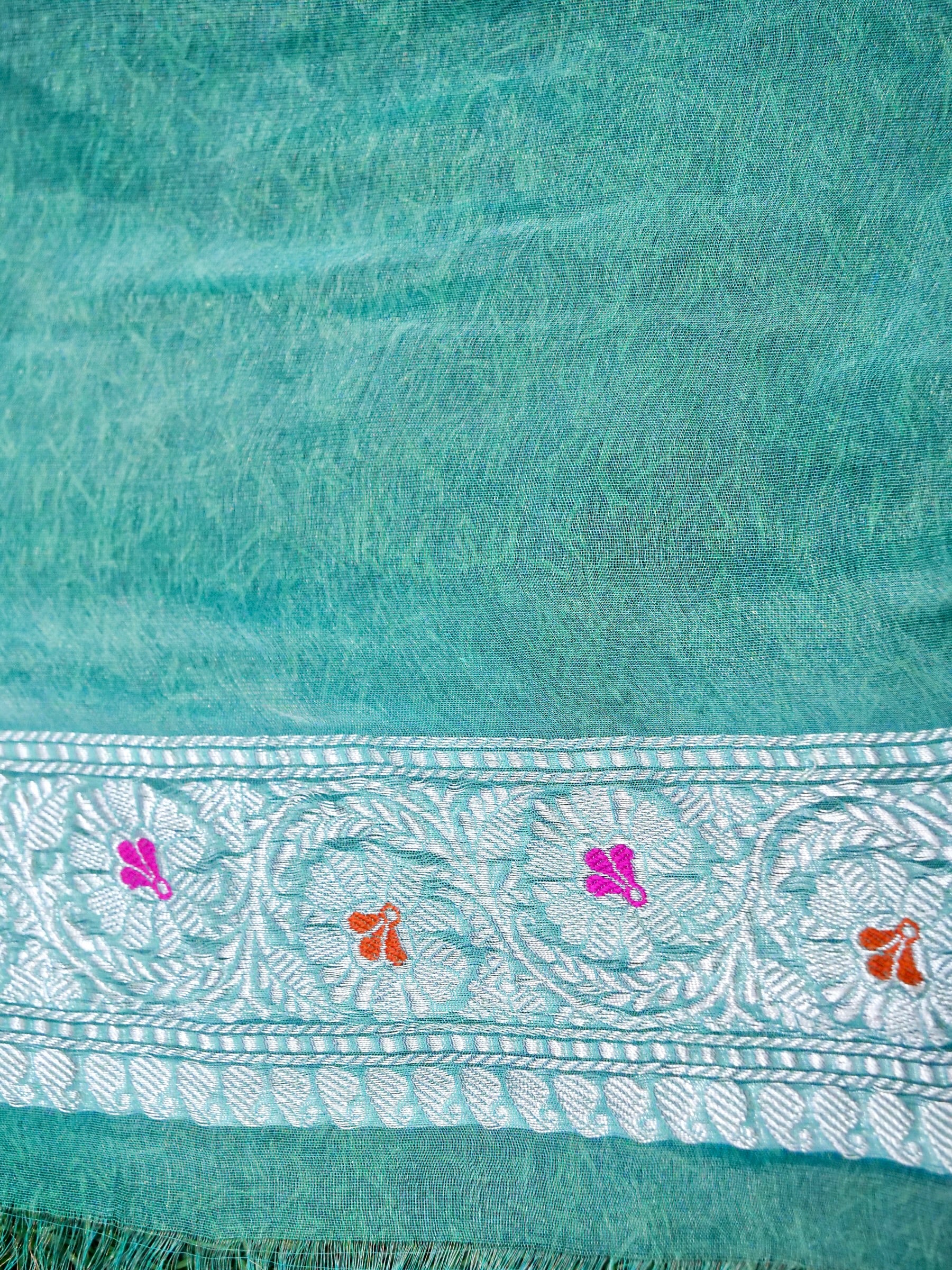 Khaddi Chiffon Tissue Kadwa Kairi Handwoven Banarasi Saree in Sky Blue - Khinkhwab