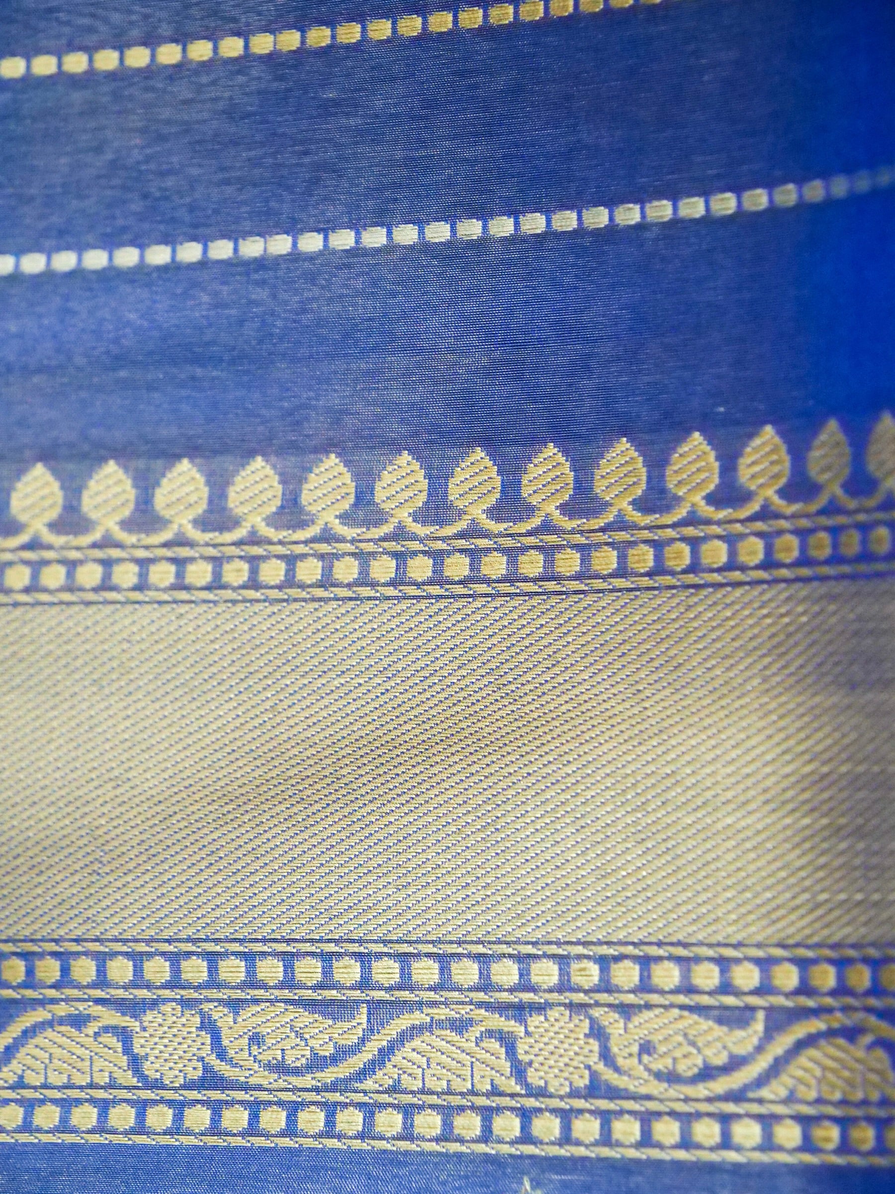 Banarasi Pure Silk Tissue Kadwa Handloom Saree in Periwinkle - Khinkhwab