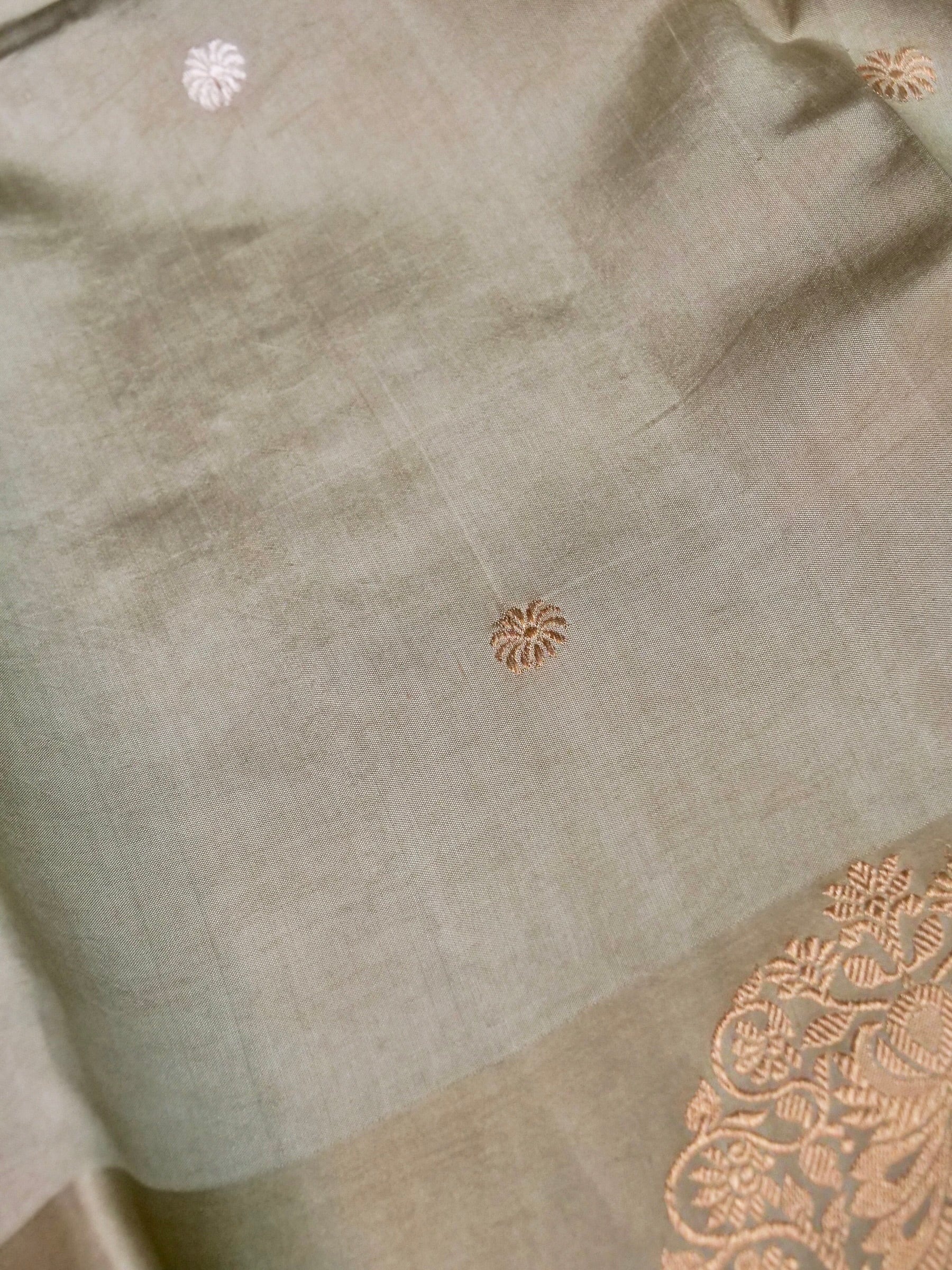 Banarasi Katan Silk Kadwa Tree Buti Handwoven Saree in Sage Green - Khinkhwab
