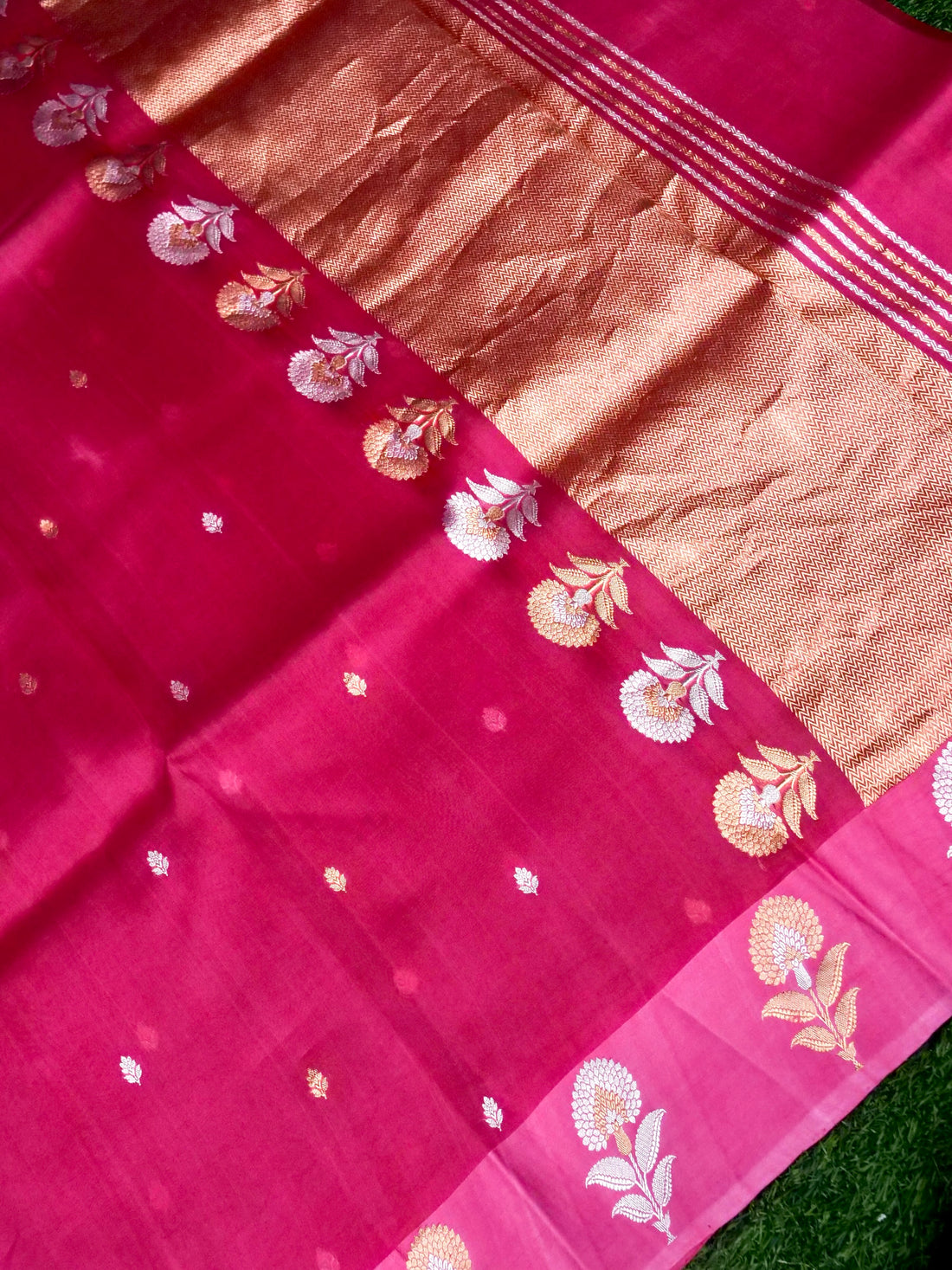 Banarasi Katan Silk Kadwa Marigold Handwoven Saree in Rani Pink - Khinkhwab