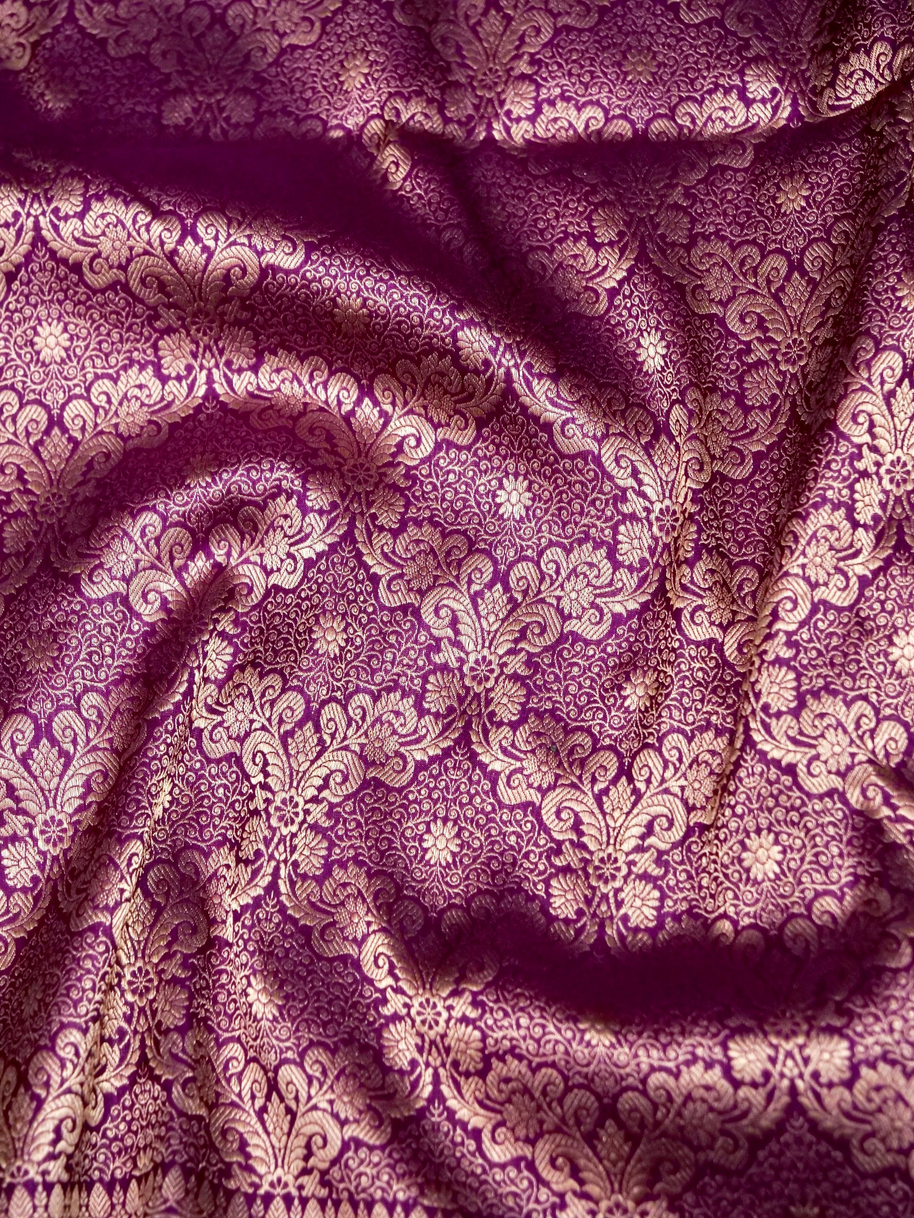 Banarasi Katan Silk Zari Tanchoi Handwoven Saree in Wine Purple