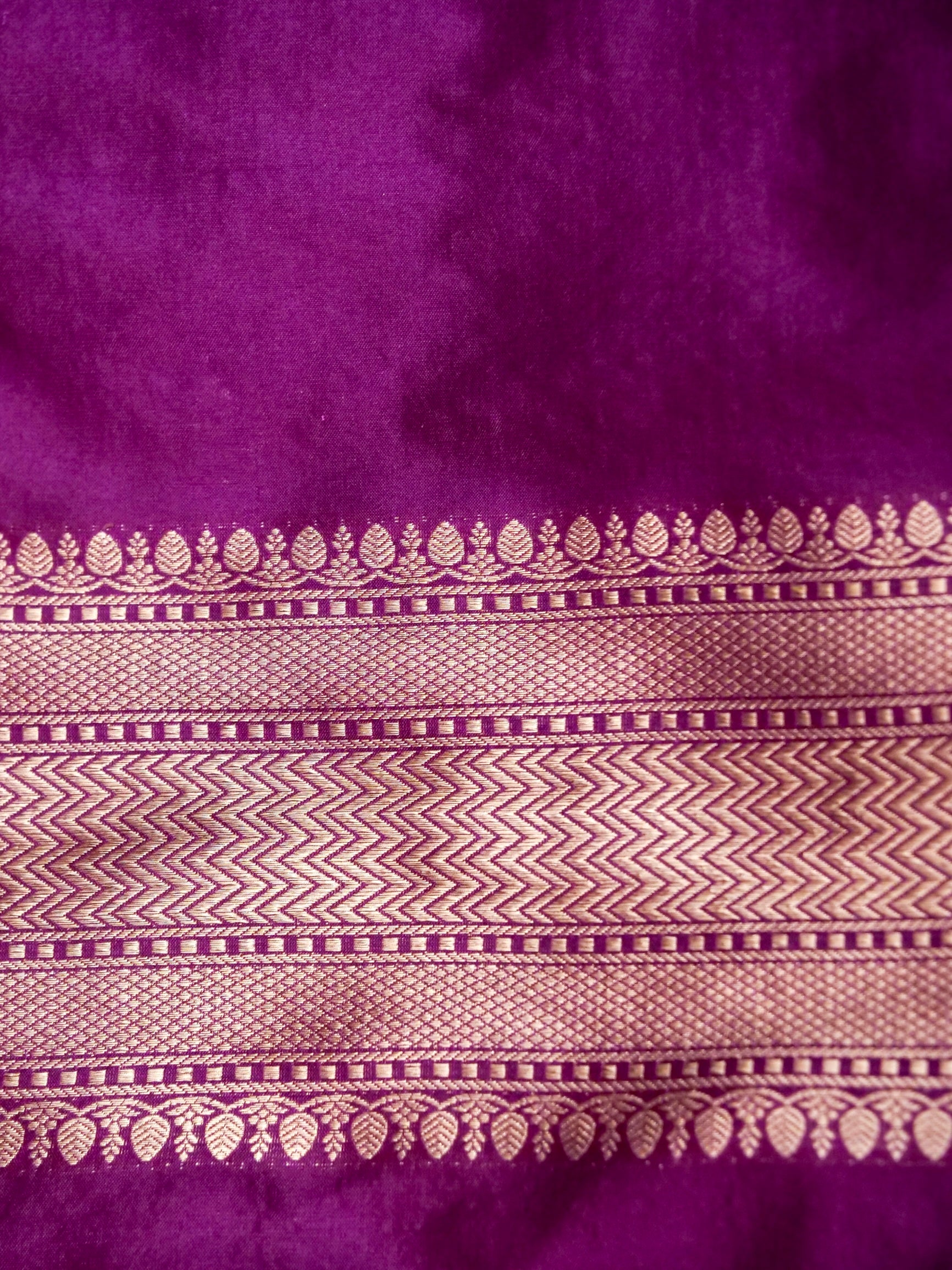 Banarasi Katan Silk Zari Tanchoi Handwoven Saree in Wine Purple