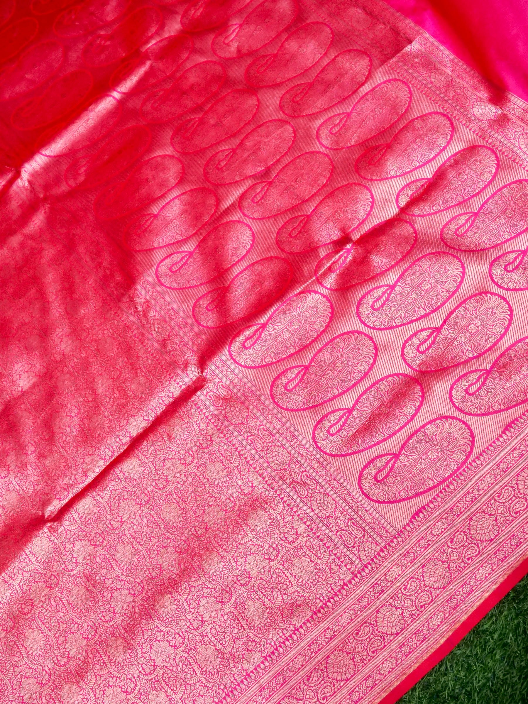 Banarasi Katan Silk Zari Tanchoi Kairi Handwoven Saree in Rani Pink