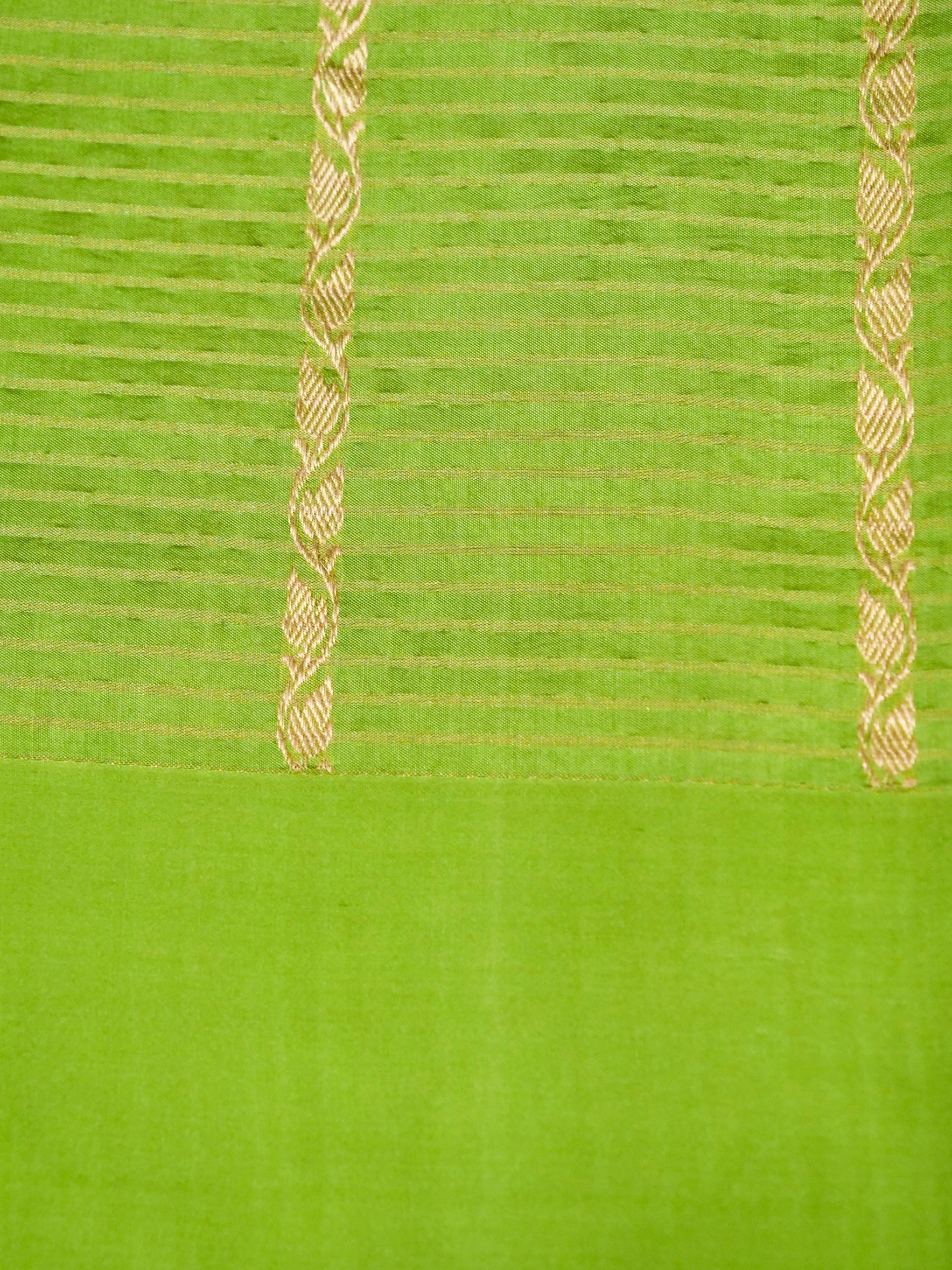 Banarasi Katan Silk Kadwa Striped Handwoven Saree in Parrot Green - Khinkhwab