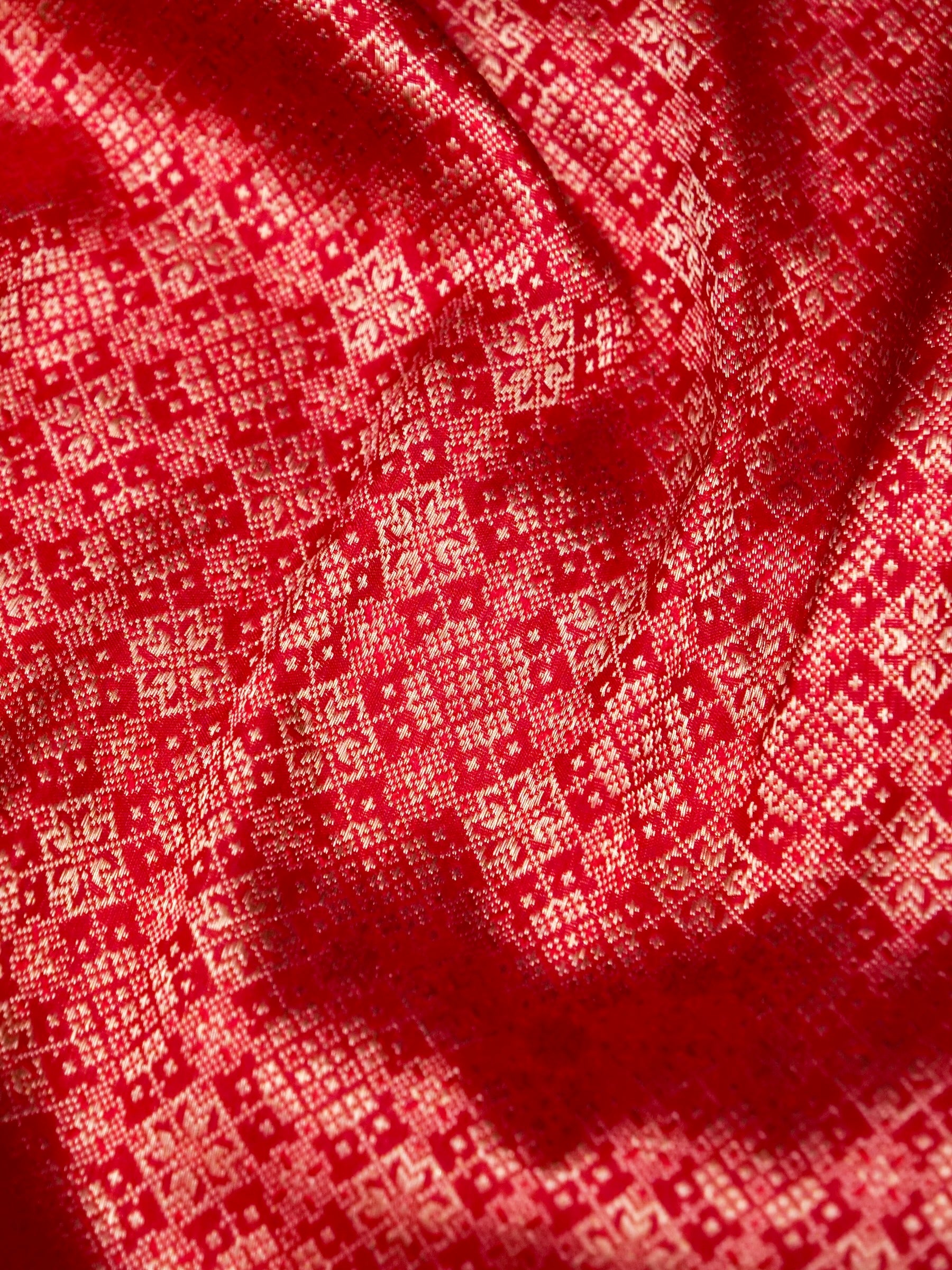 Banarasi Katan Silk Zari Tanchoi Handwoven Saree in Crimson Red - Khinkhwab