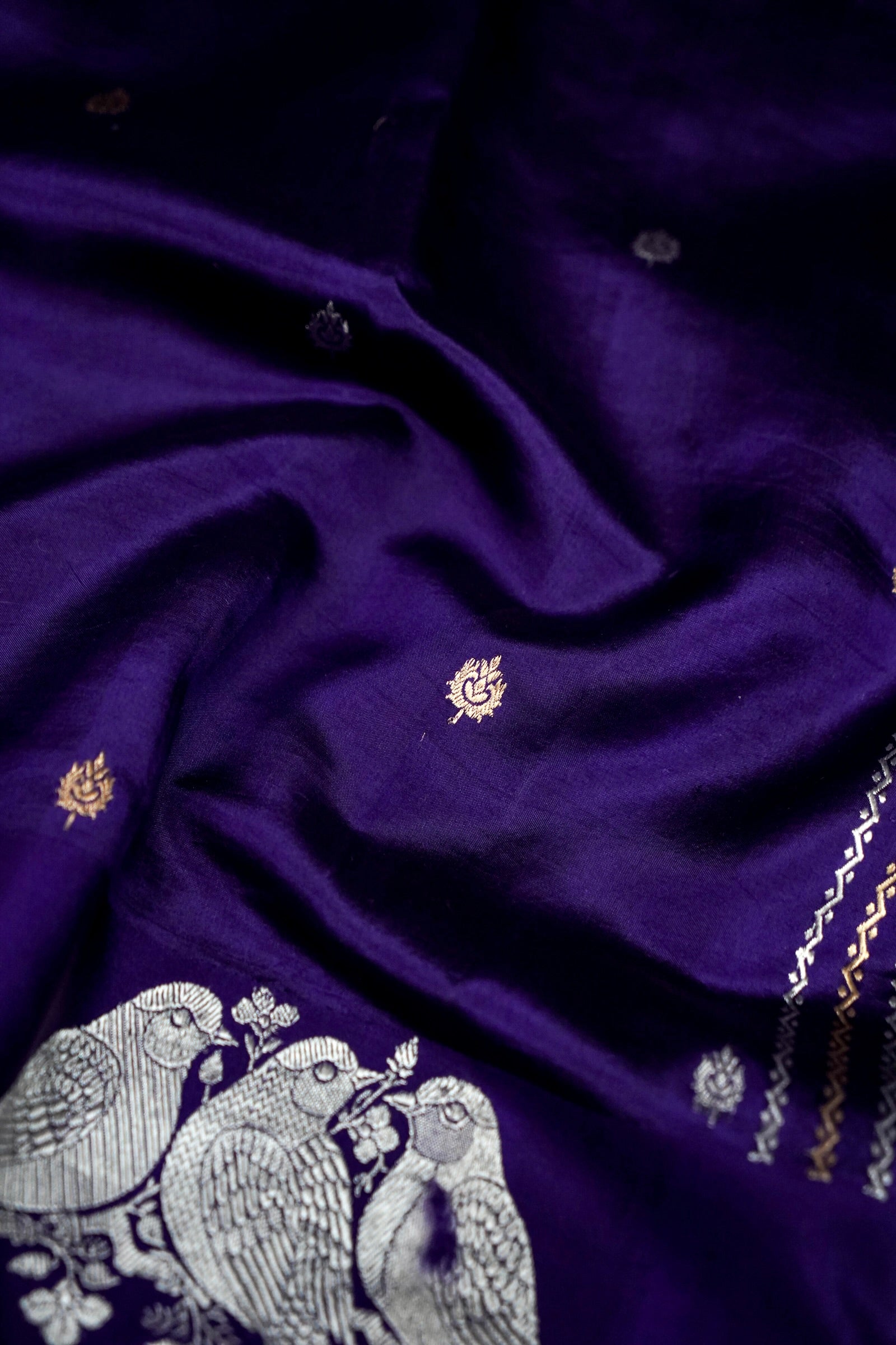 Banarasi Katan Silk Kadwa Bird Motif Handwoven Saree in Royal Purple - Khinkhwab