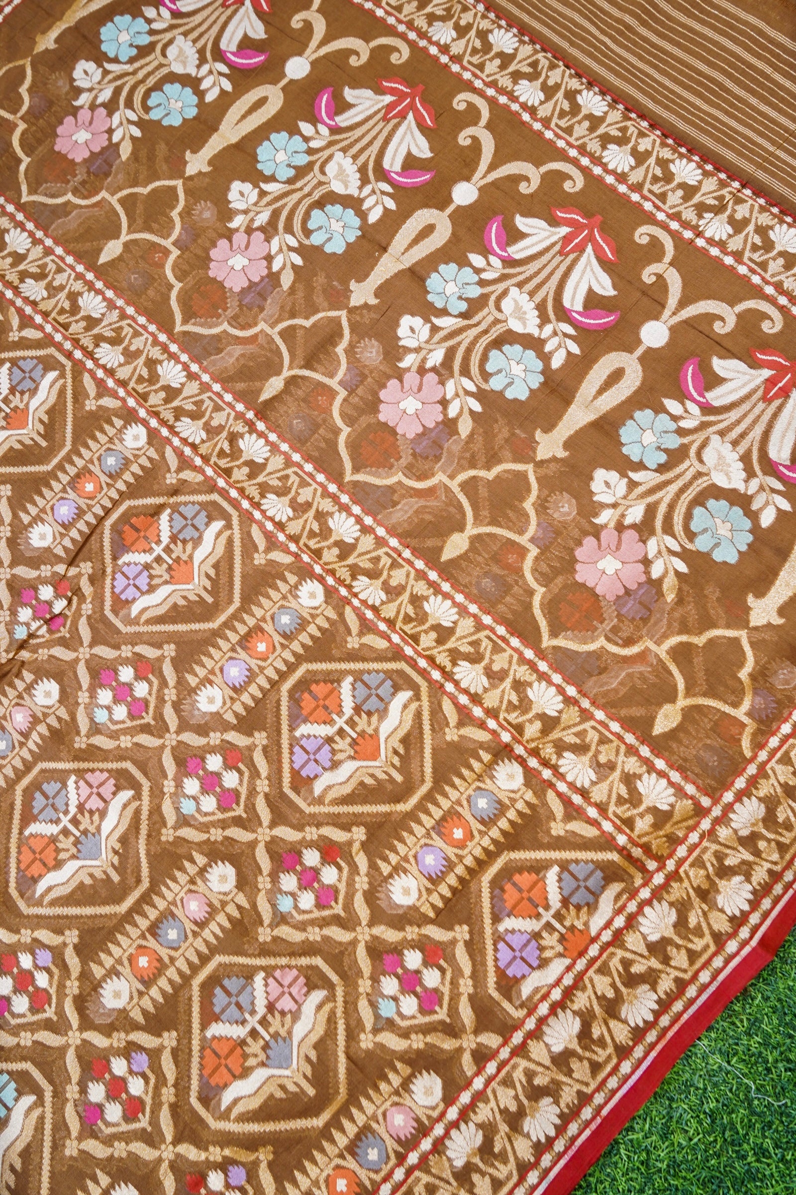 Banarasi Cotton Handloom Jamdani Ektara Saree | Brown - Khinkhwab