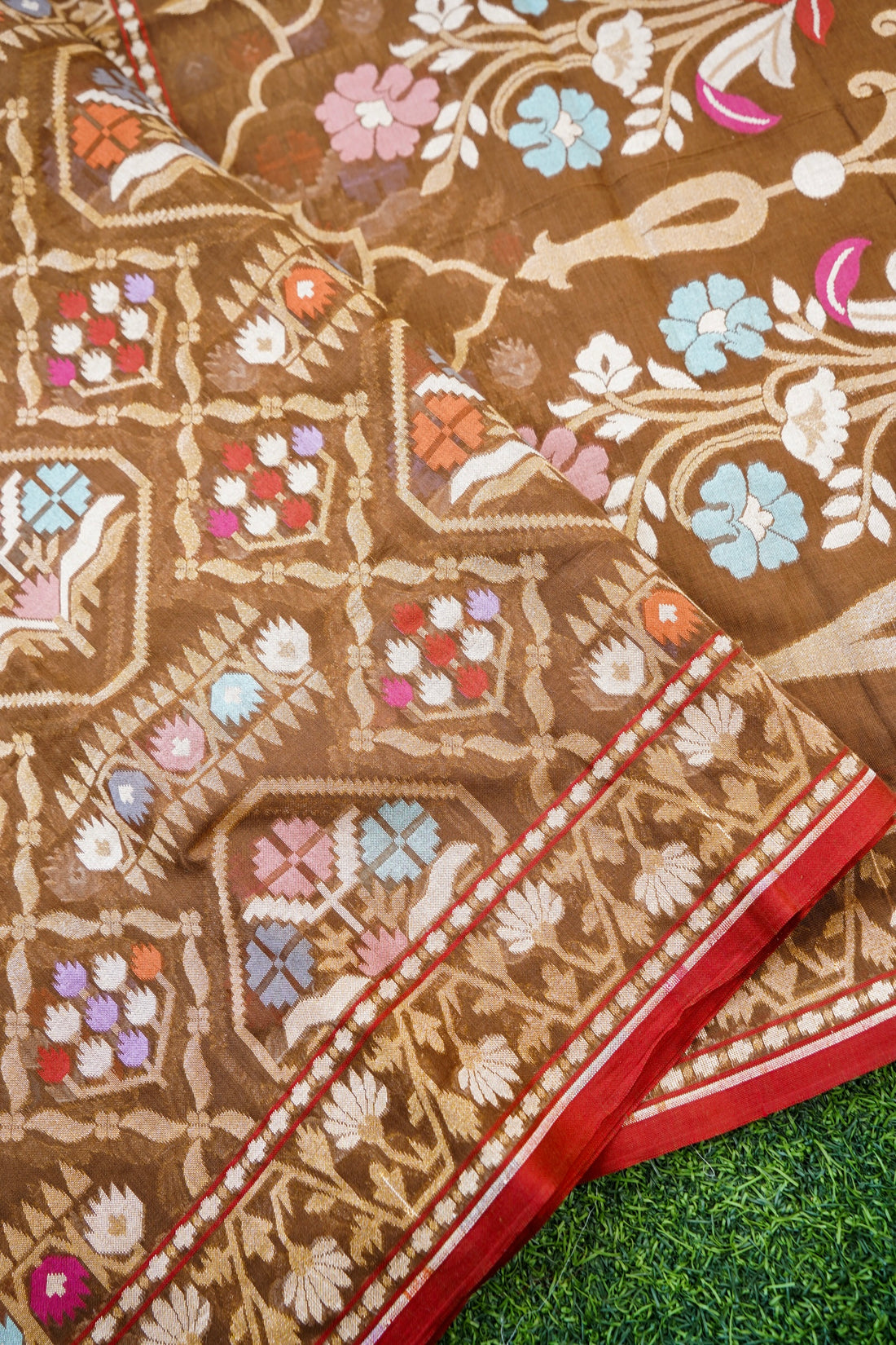 Banarasi Cotton Handloom Jamdani Ektara Saree | Brown - Khinkhwab