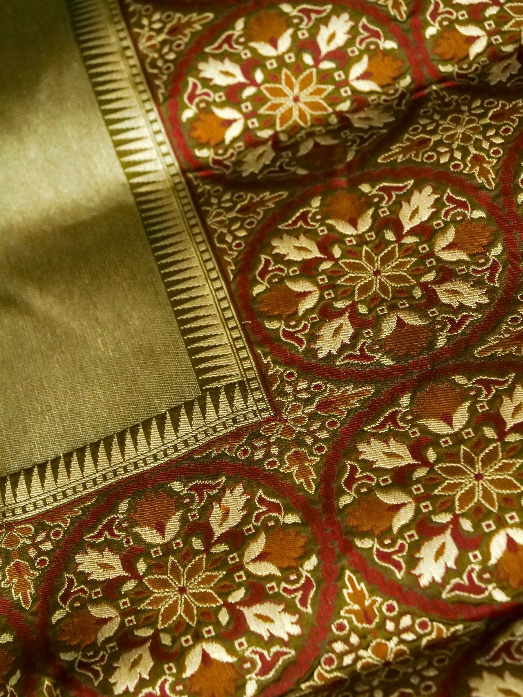 Banarasi Katan Silk Tissue Tilfi Skirt Handloom Saree | Antique Gold - Khinkhwab