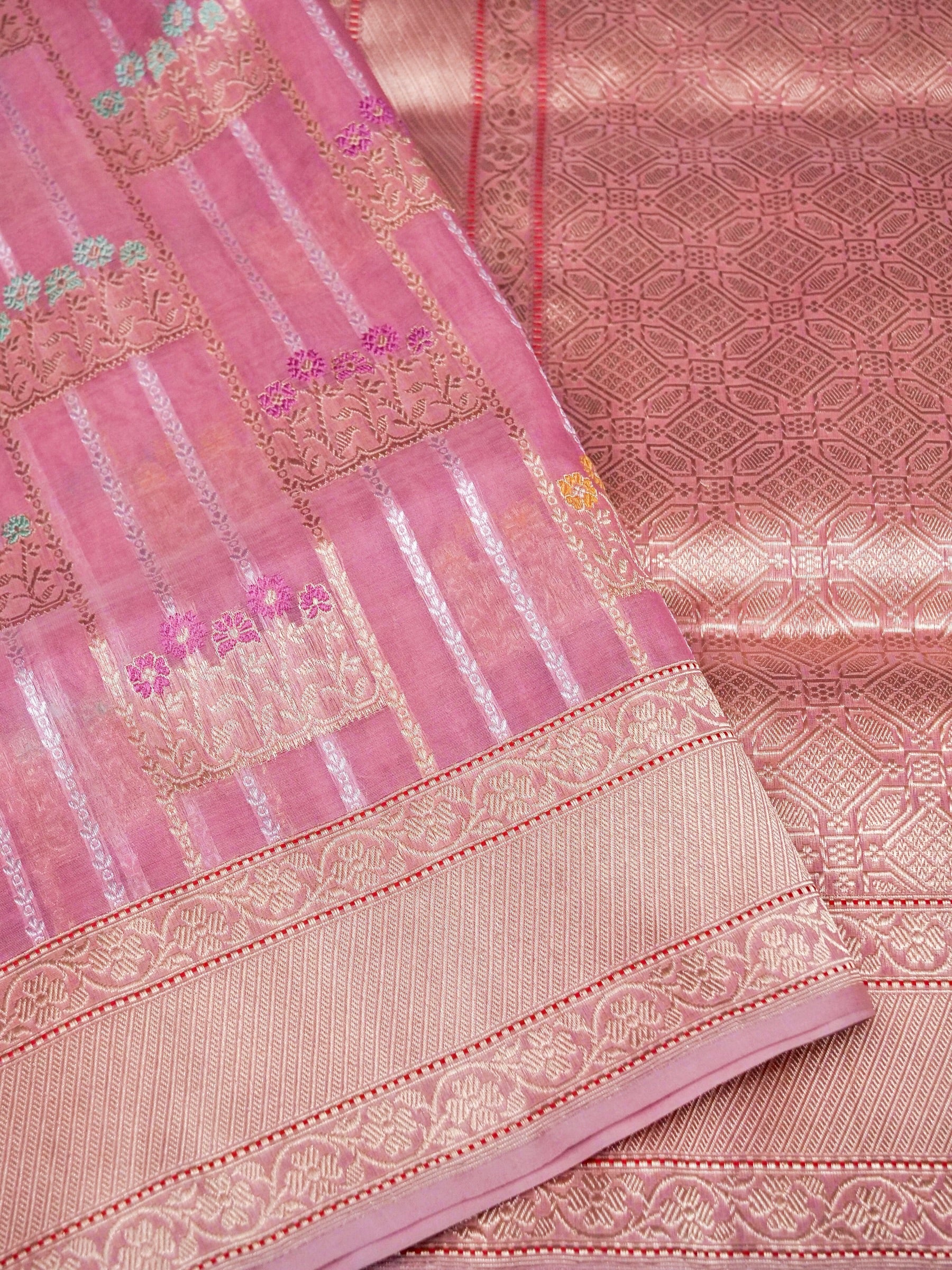 Banarasi Organza Kadwa Handwoven Saree in Dusty Pink