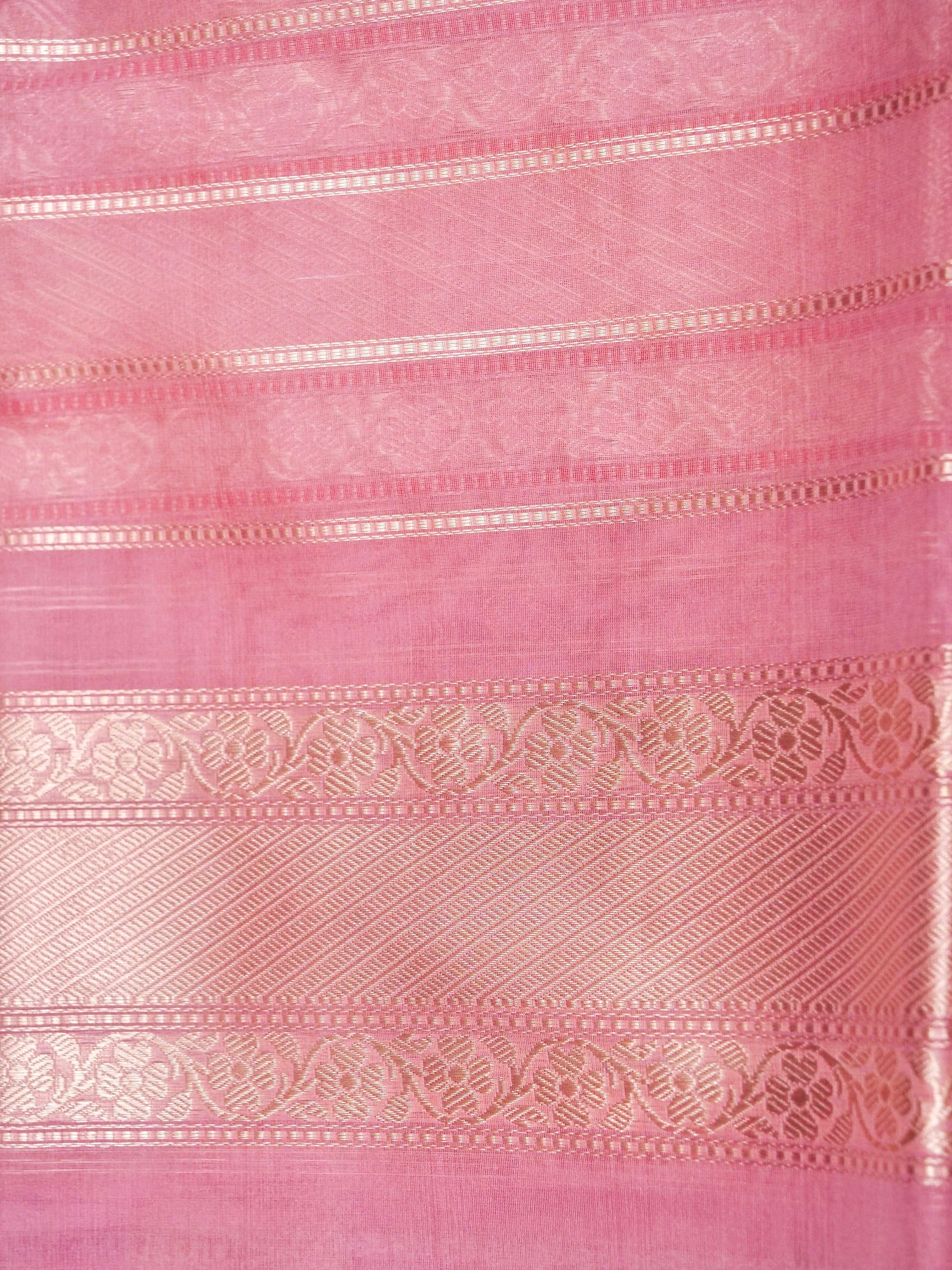 Banarasi Organza Kadwa Handwoven Saree in Dusty Pink