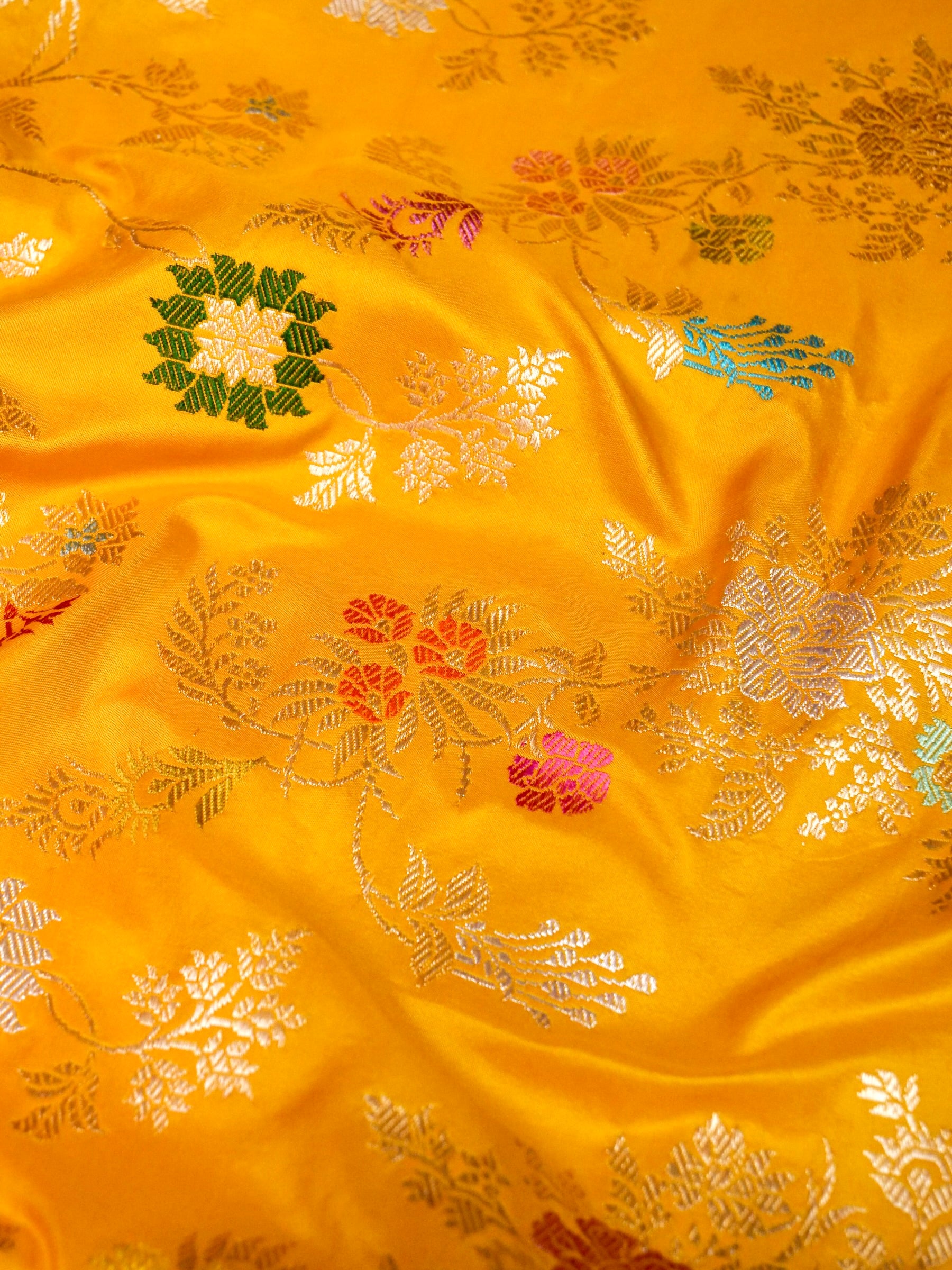 Banarasi Katan Silk Kadwa Jangla Handwoven Saree in Marigold Yellow - Khinkhwab