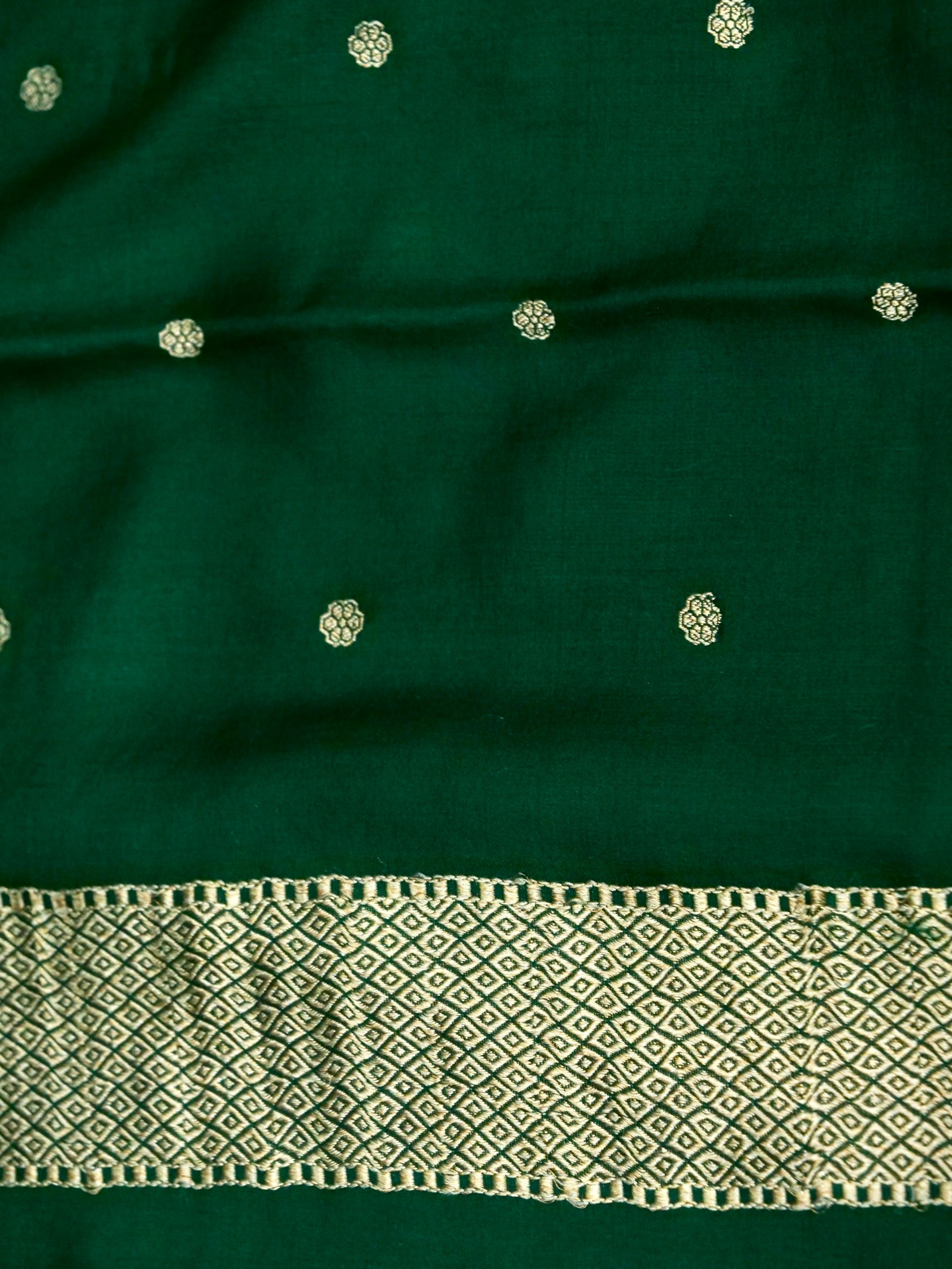 Banarasi Gajji Silk Kadwa Meenakari Handwoven Saree in Off White