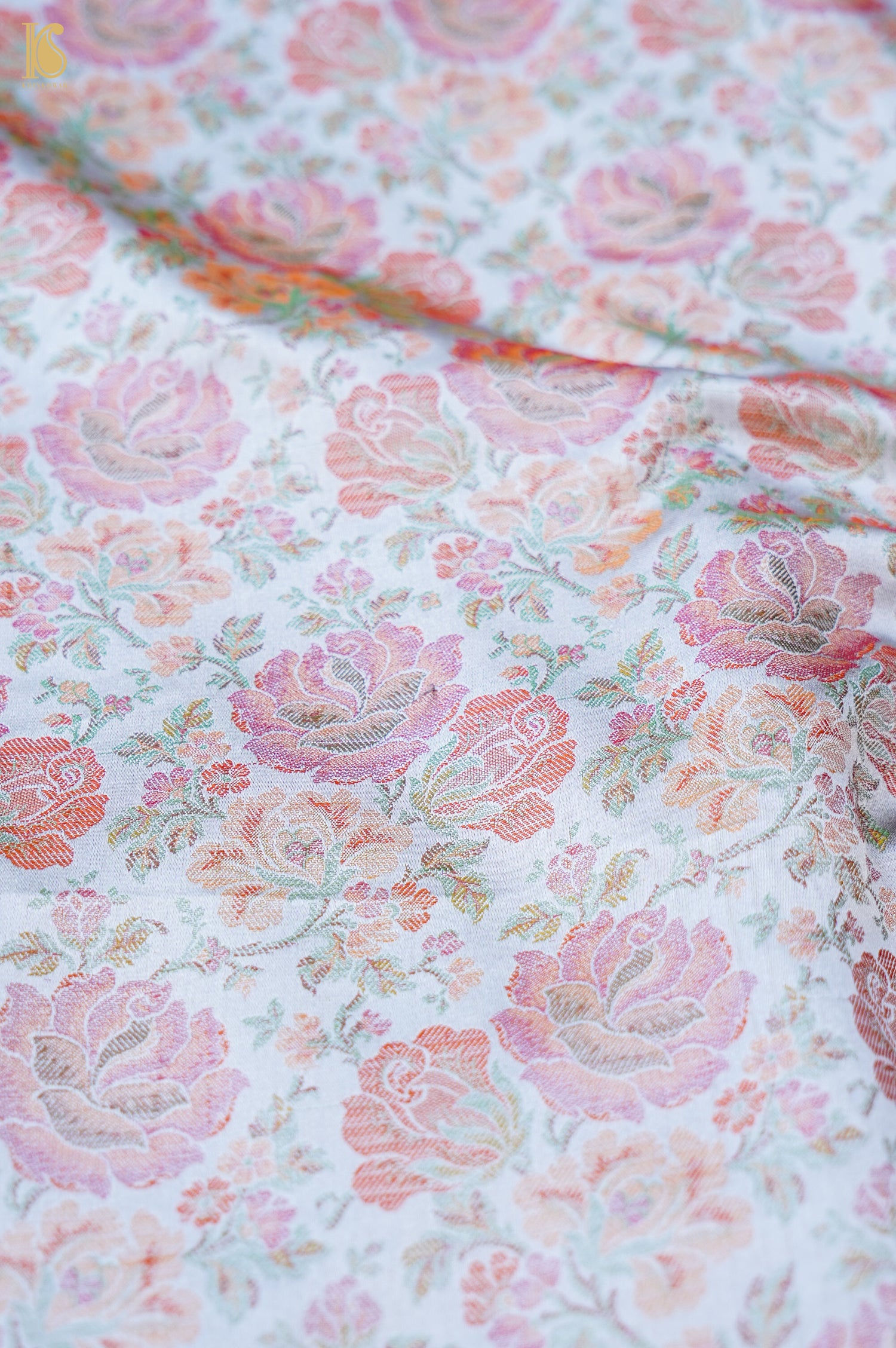 Handloom Banarasi Tanchoi Silk Rose Fabric
