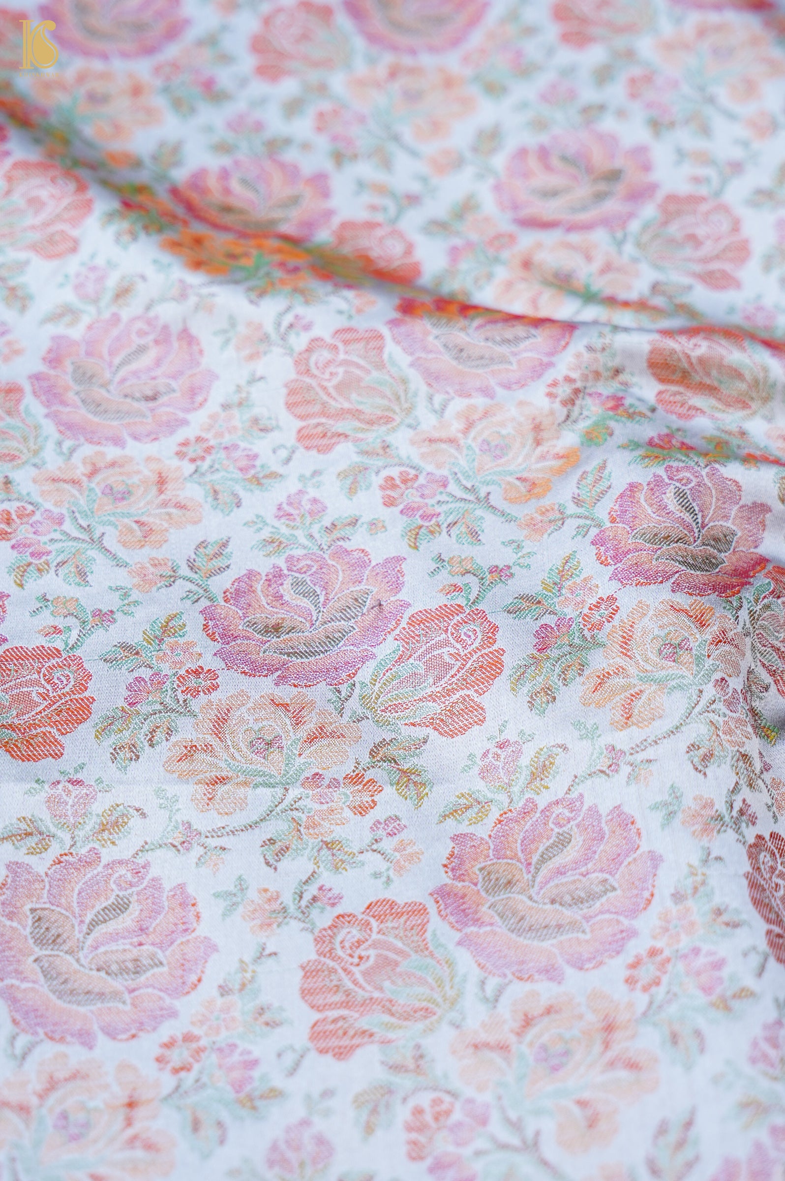 Handloom Banarasi Tanchoi Silk Rose Fabric