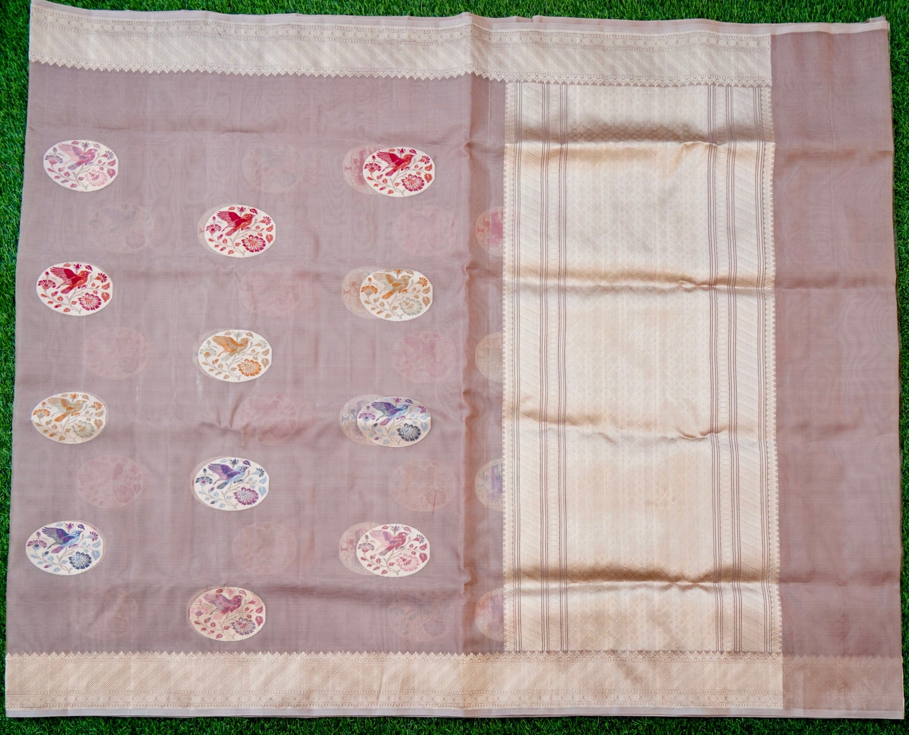 Handloom Banarasi Kora Silk Kadwa Meenakari Saree