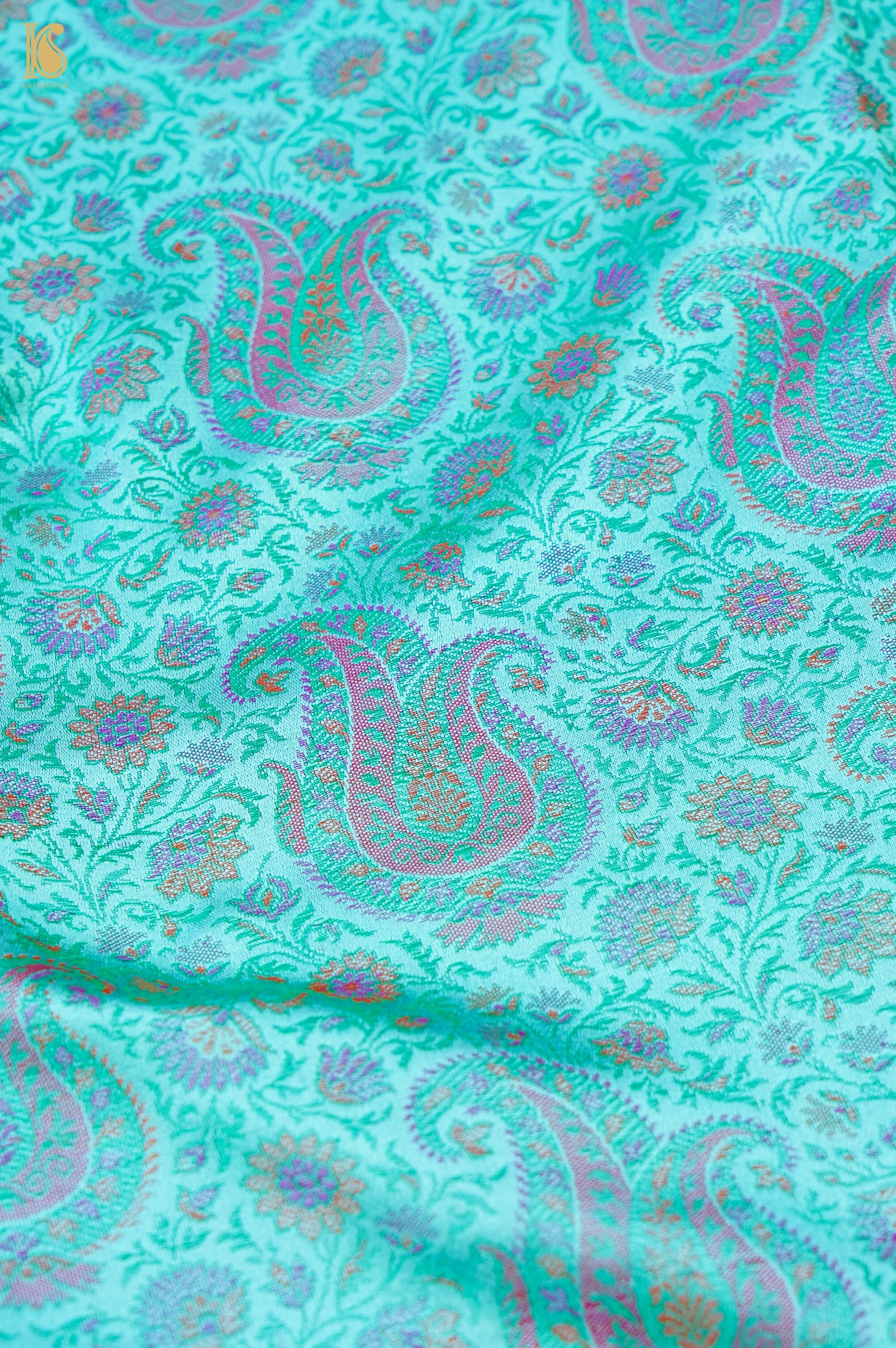 Handloom Banarasi Kalka Ambi Tanchoi Silk Fabric