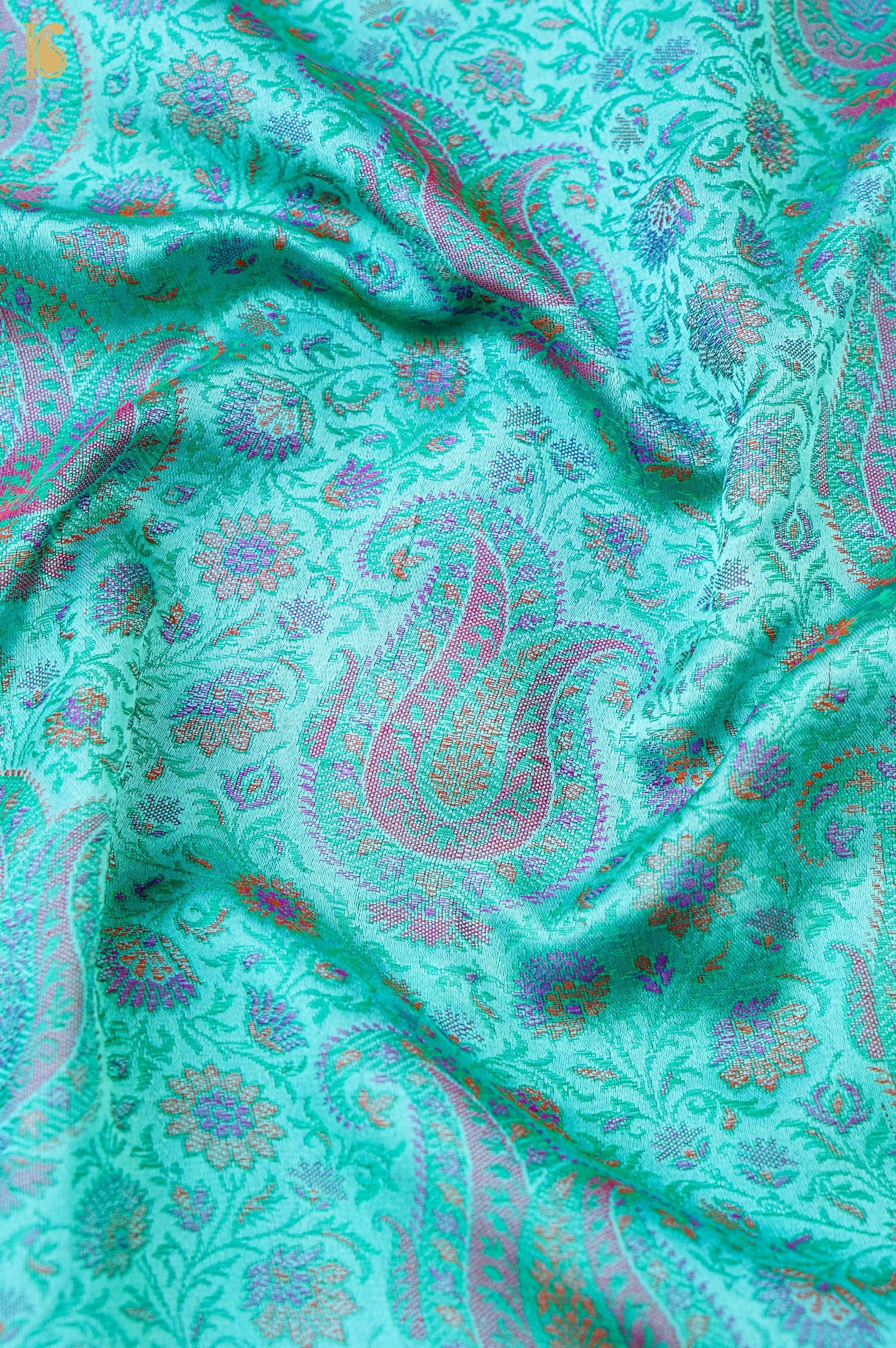 Handloom Banarasi Kalka Ambi Tanchoi Silk Fabric