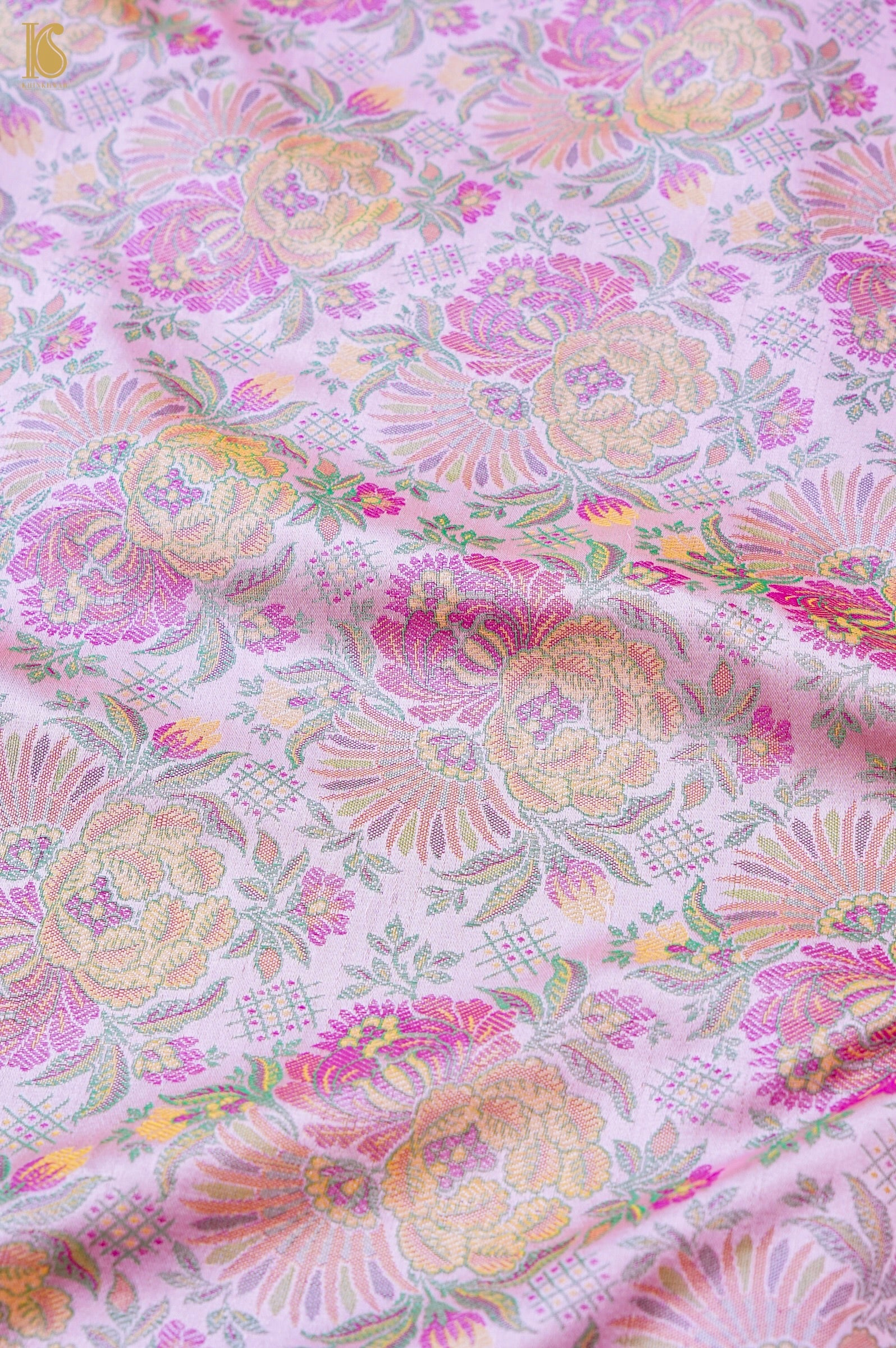 Handloom Banarasi Juhi Tanchoi Silk Fabric