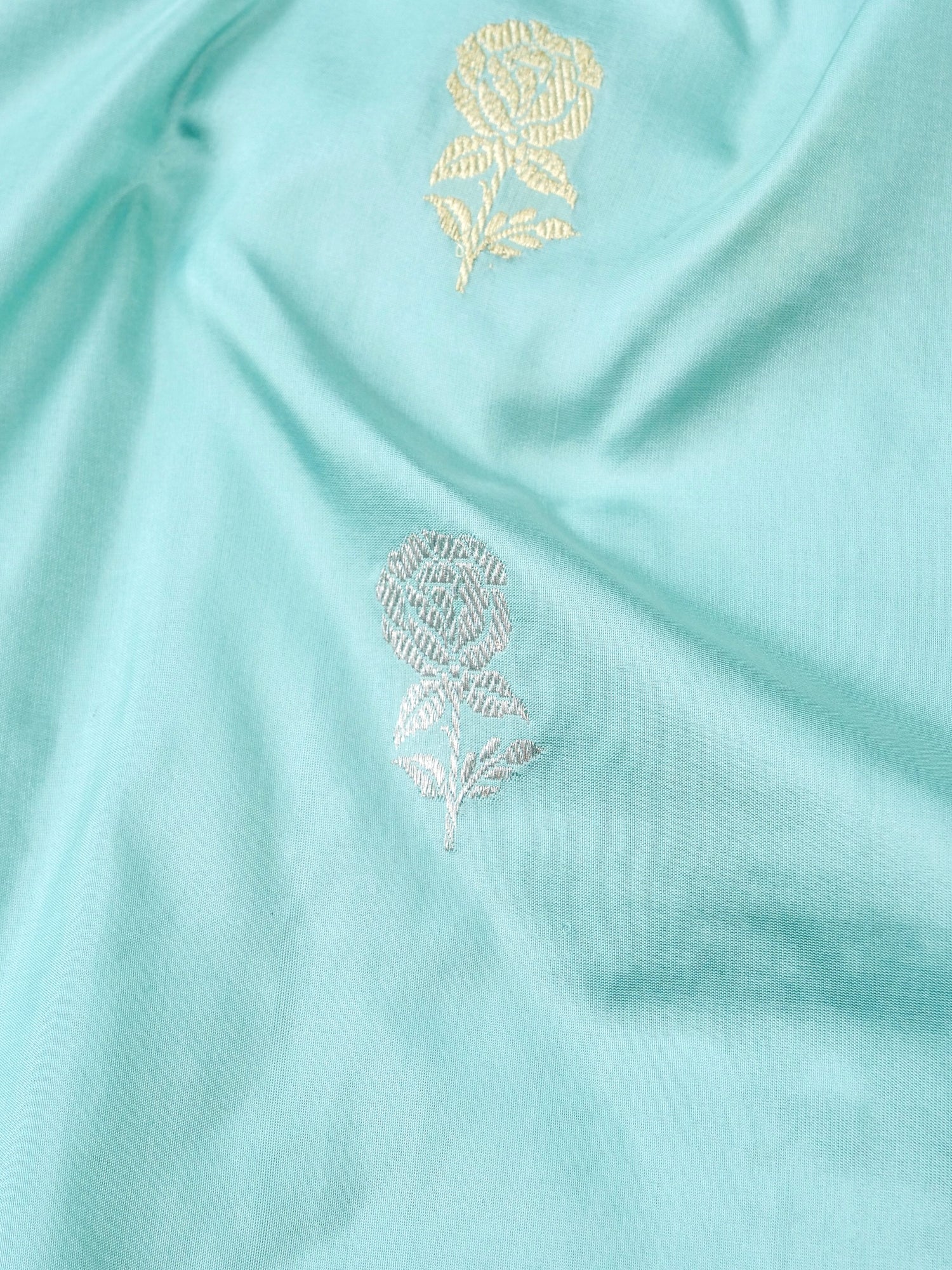 Handloom Banarasi Katan Silk Kadwa Saree