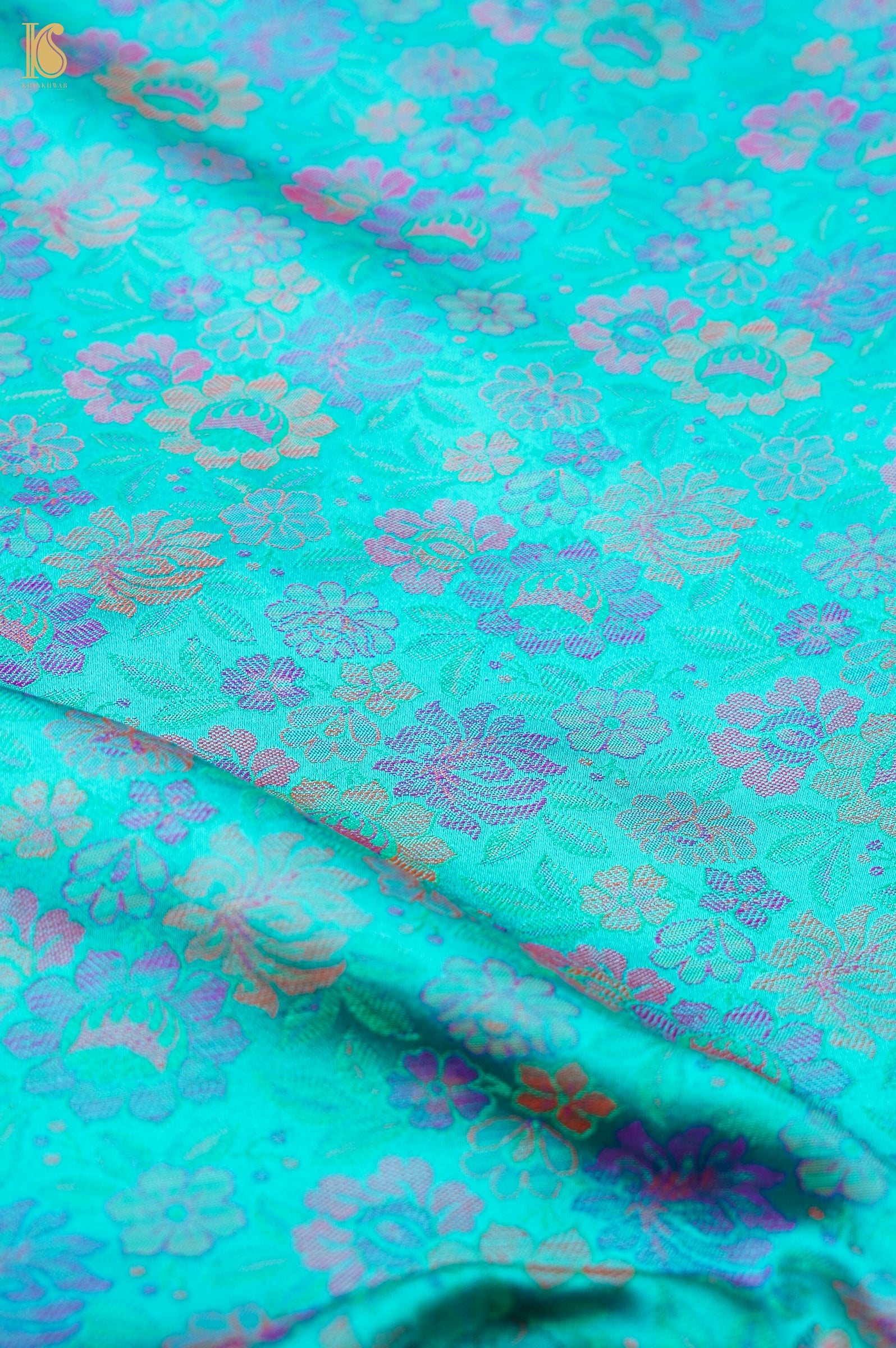 Handloom Banarasi Peonies Tanchoi Silk Fabric