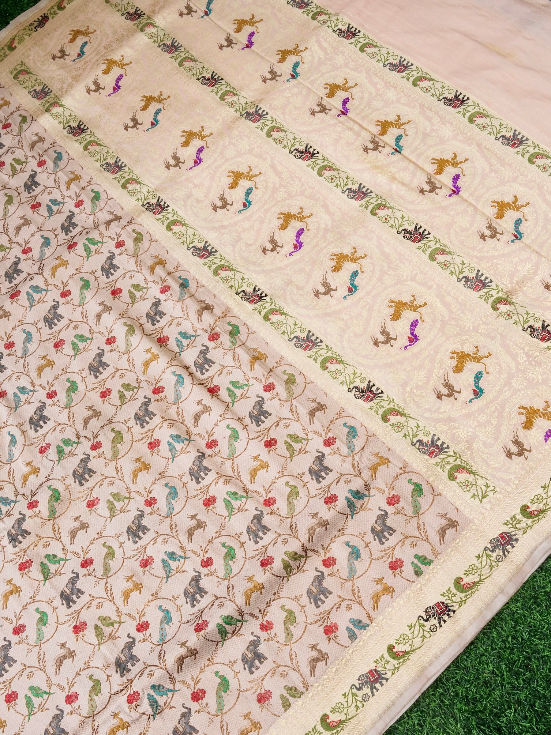 Handloom Banarasi Katan Shikargah Saree