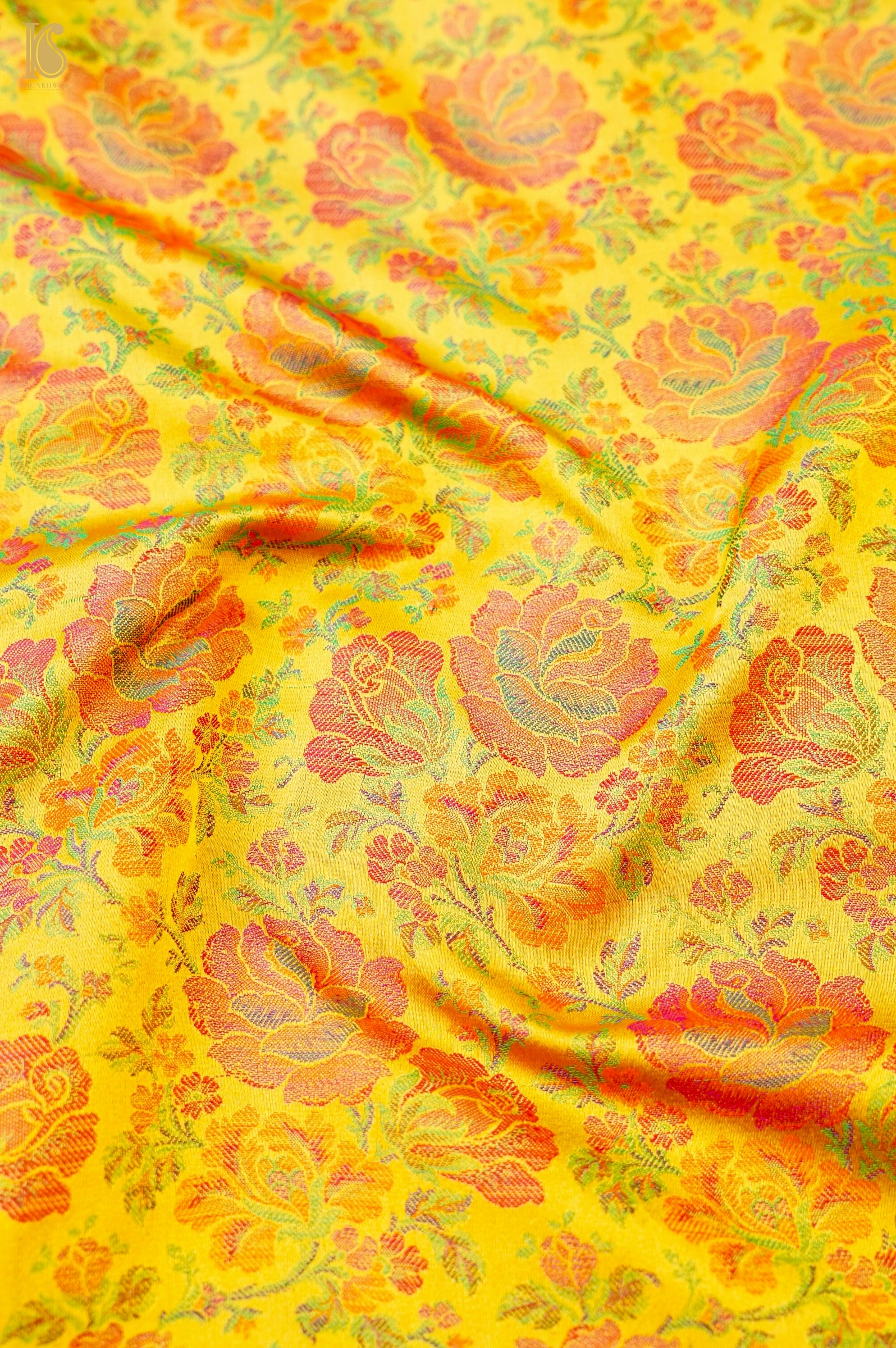 Handloom Banarasi Tanchoi Silk Rose Fabric
