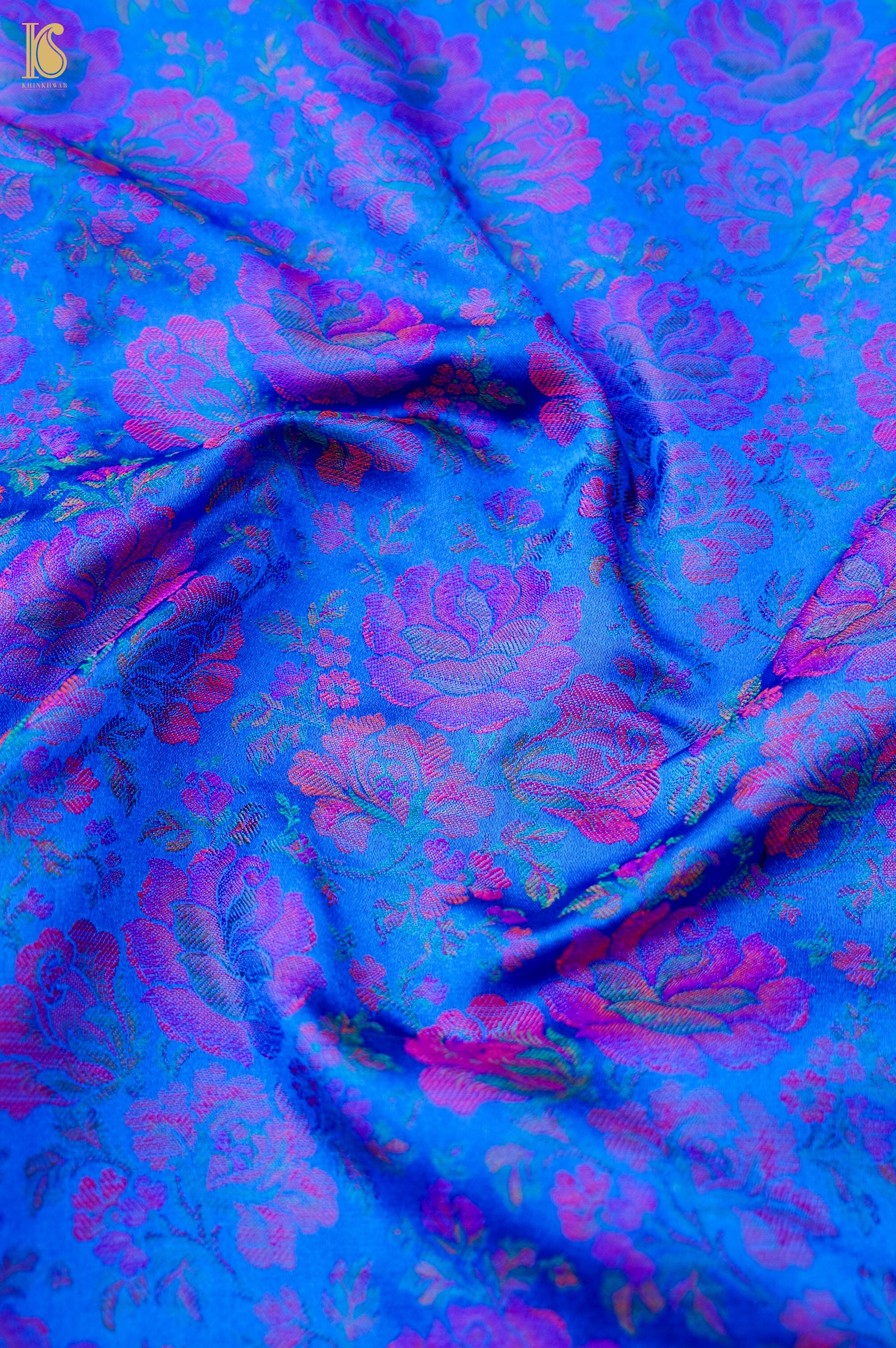 Handloom Banarasi Tanchoi Silk Rose Fabric