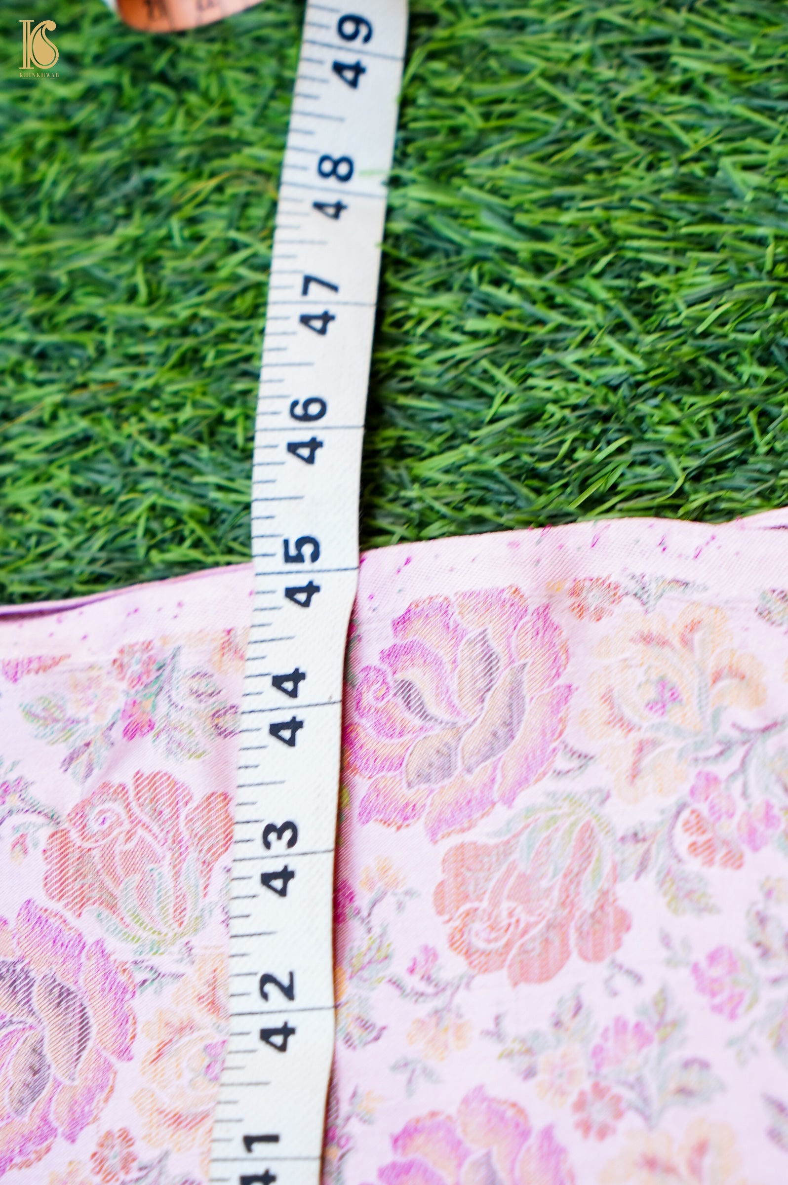 Handloom Banarasi Tanchoi Silk Rose Fabric