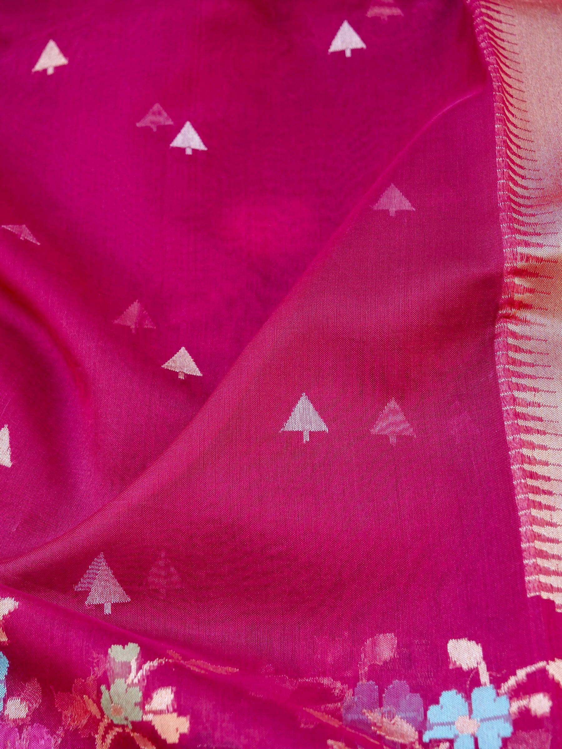 Banarasi Kora Silk Kadwa Handloom Saree with Floral Border | Magenta - Khinkhwab