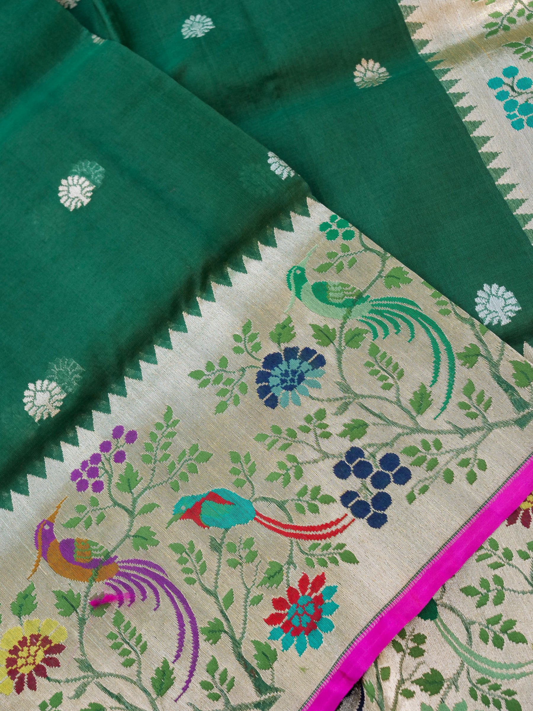 Banarasi Kora Silk Kadwa Handloom Saree with Paithani Border | Bottle Green - Khinkhwab