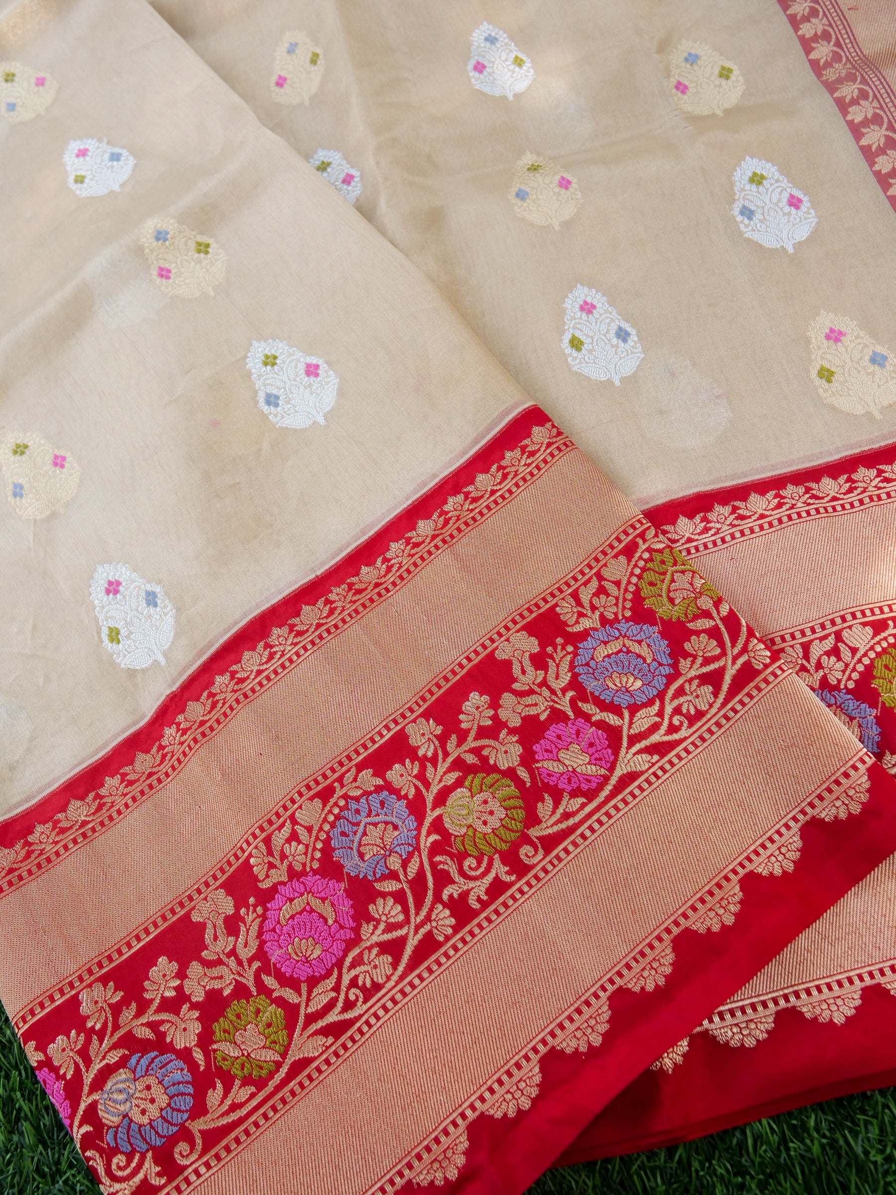 Banarasi Pure Silk Tissue Kadwa Handloom Saree | Ivory - Khinkhwab