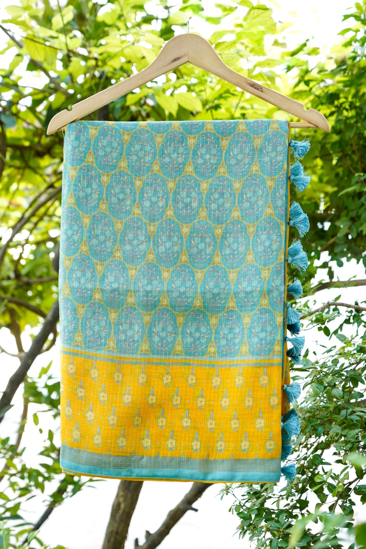Finch Yellow & Blue Titli Print Kota Saree - Khinkhwab