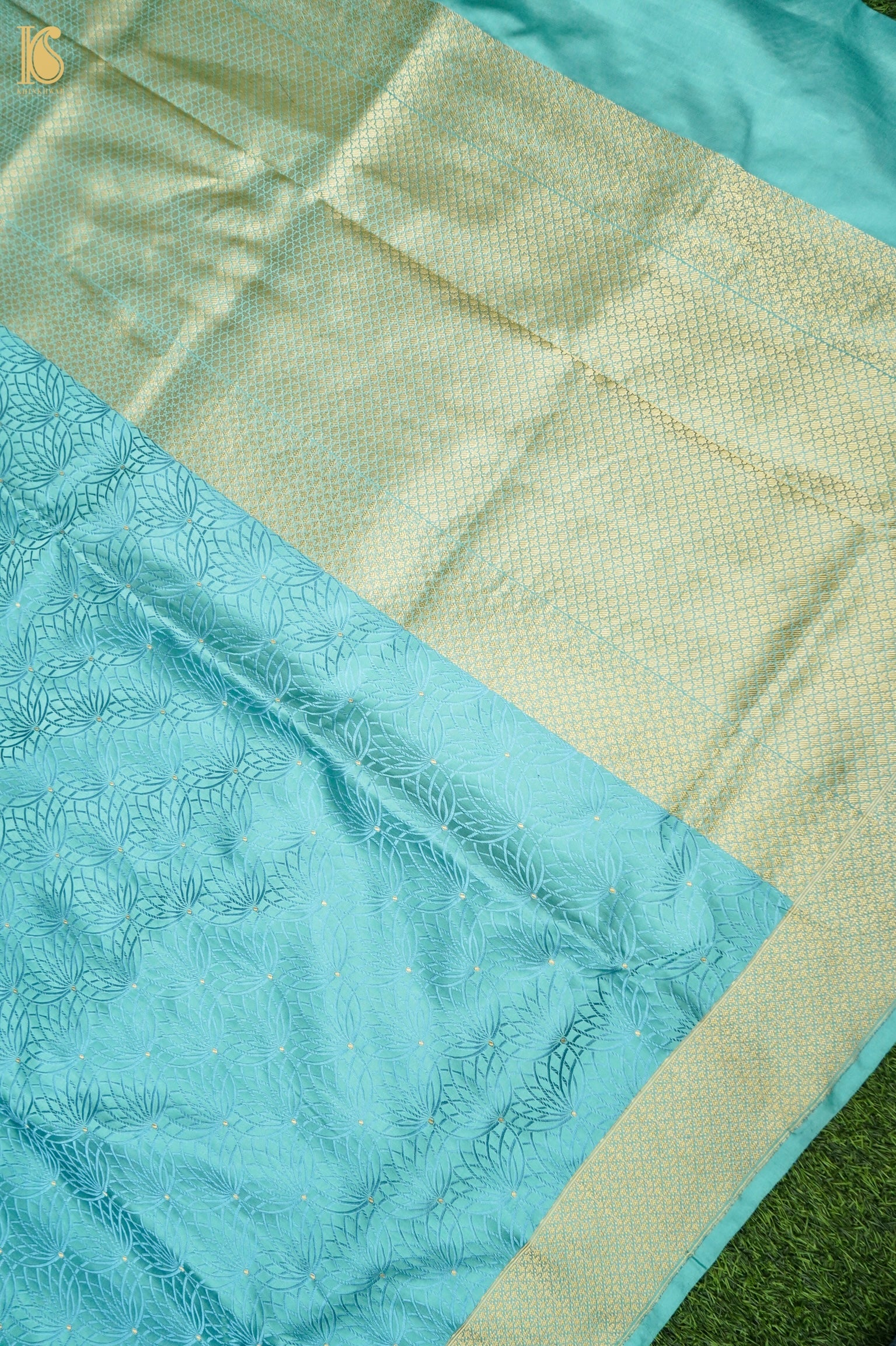 Mashru Silk Tanchoi Kamal Jaal Handwoven Banarasi Saree in Sky Blue