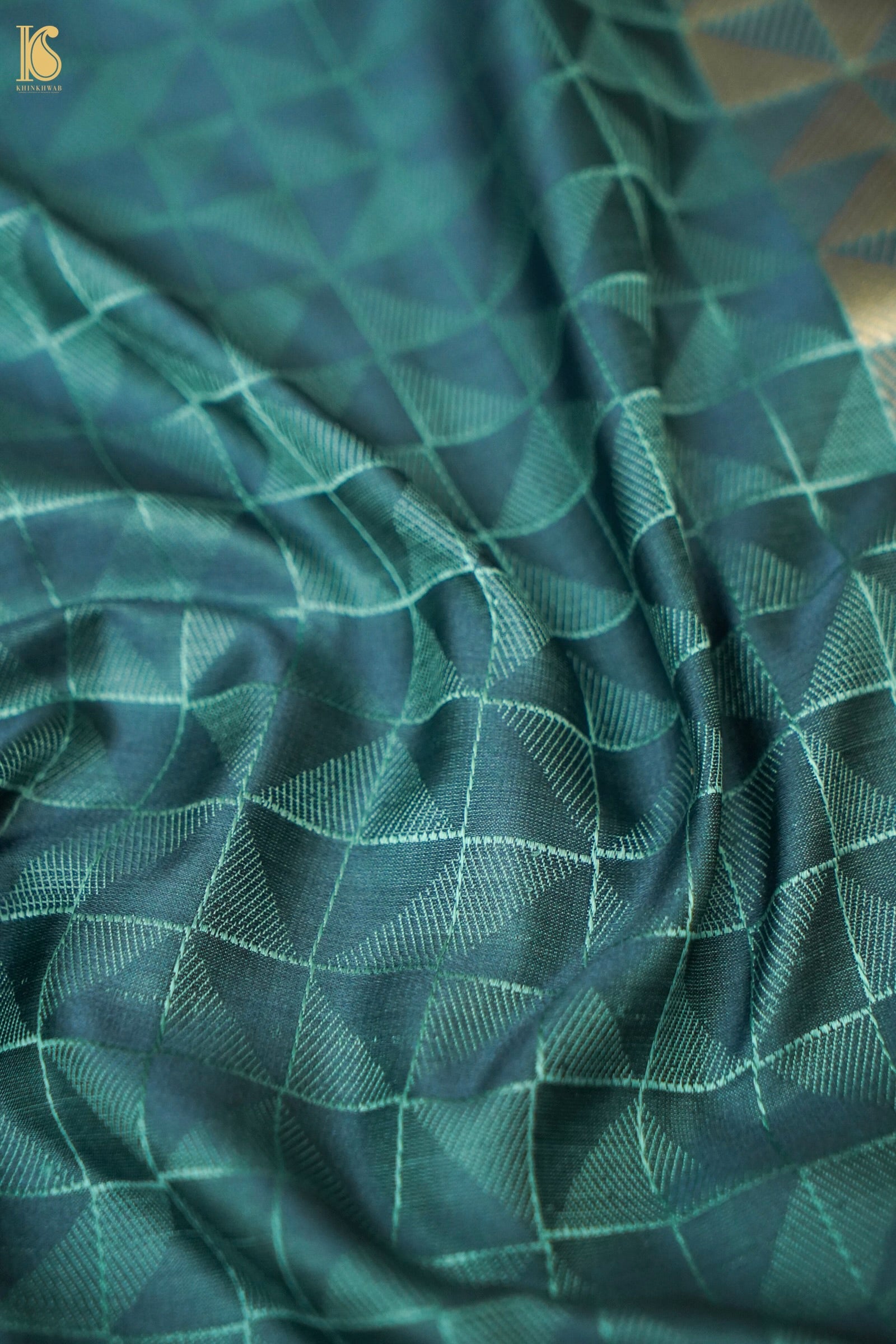 Katan Silk Tanchoi Geometric Handwoven Banarasi Saree in Steel Blue