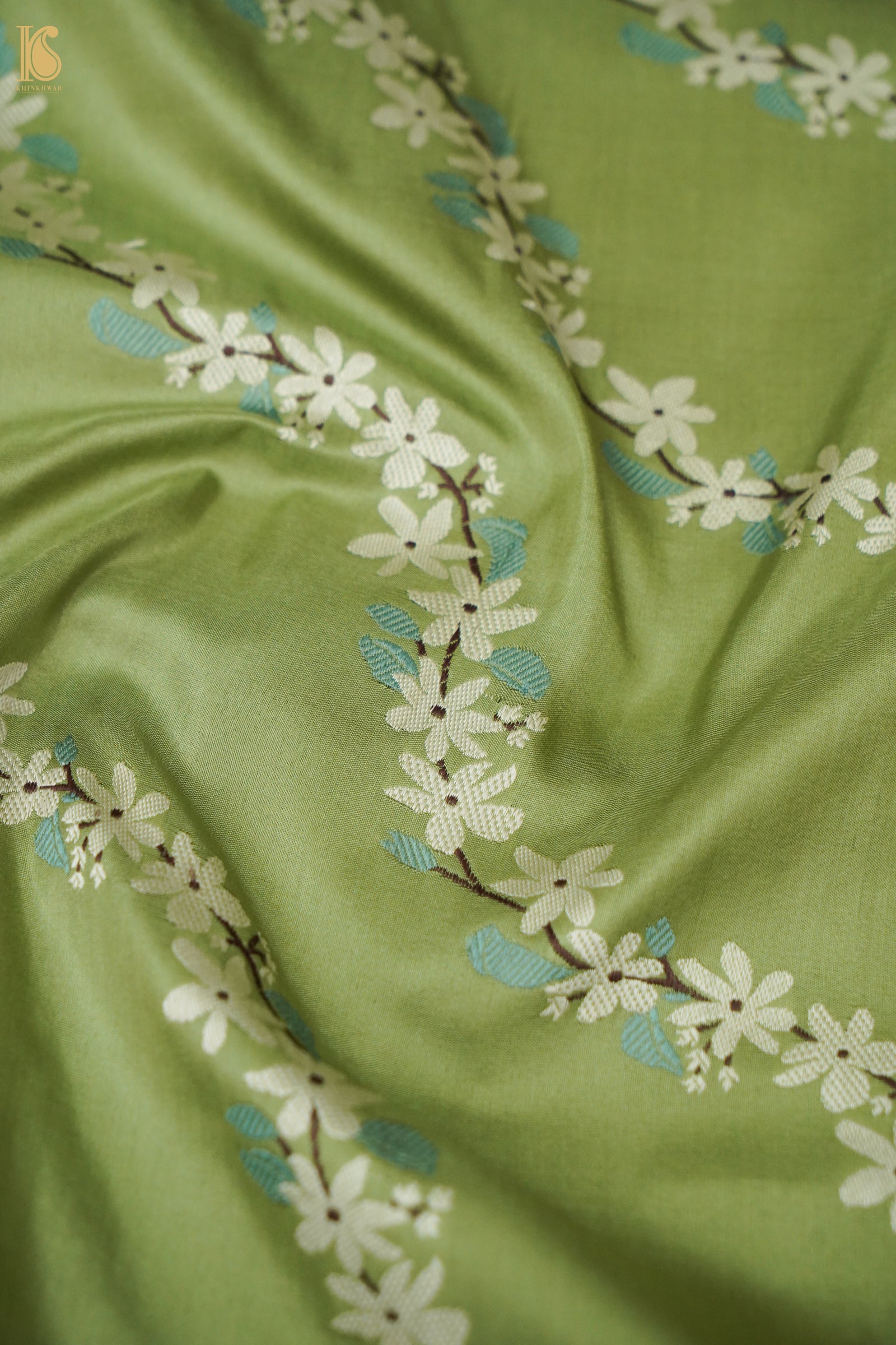 Katan Silk Kadwa Chameli Bel Handwoven Banarasi Saree in Sage Green