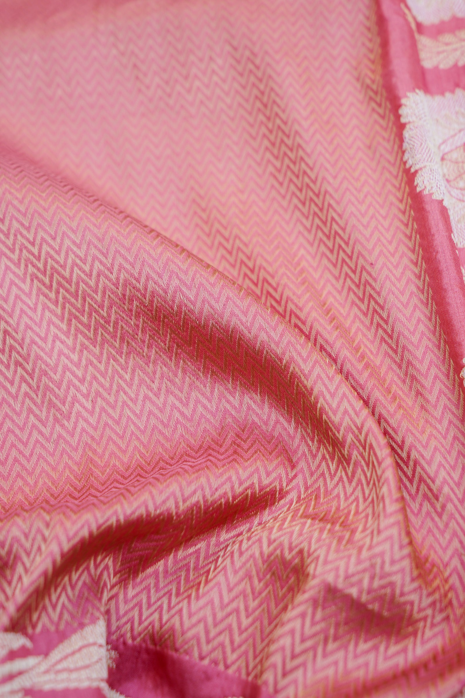 Pure Katan Silk Alfi Tanchoi Banarasi Saree in Dusty Rose