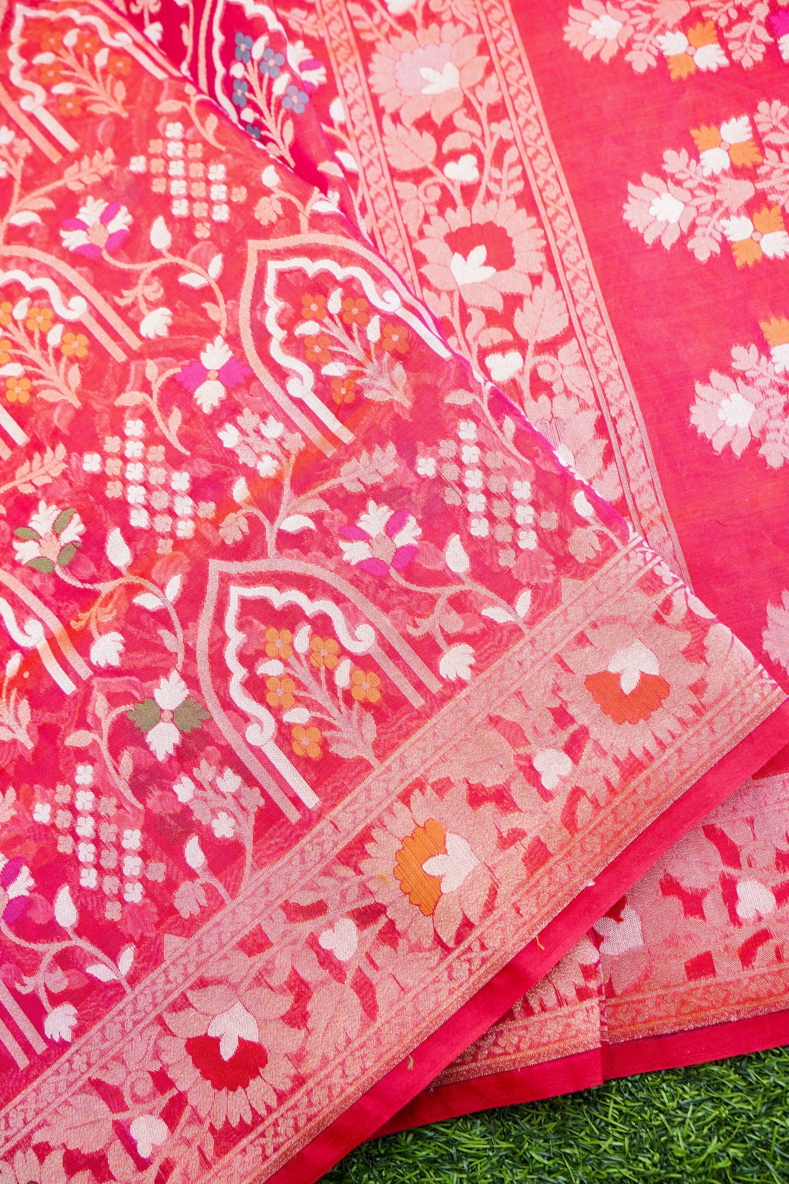 Pure Kora Silk Ektara Jamdani Mehrab Jaal Banarasi Saree in Tomato Red