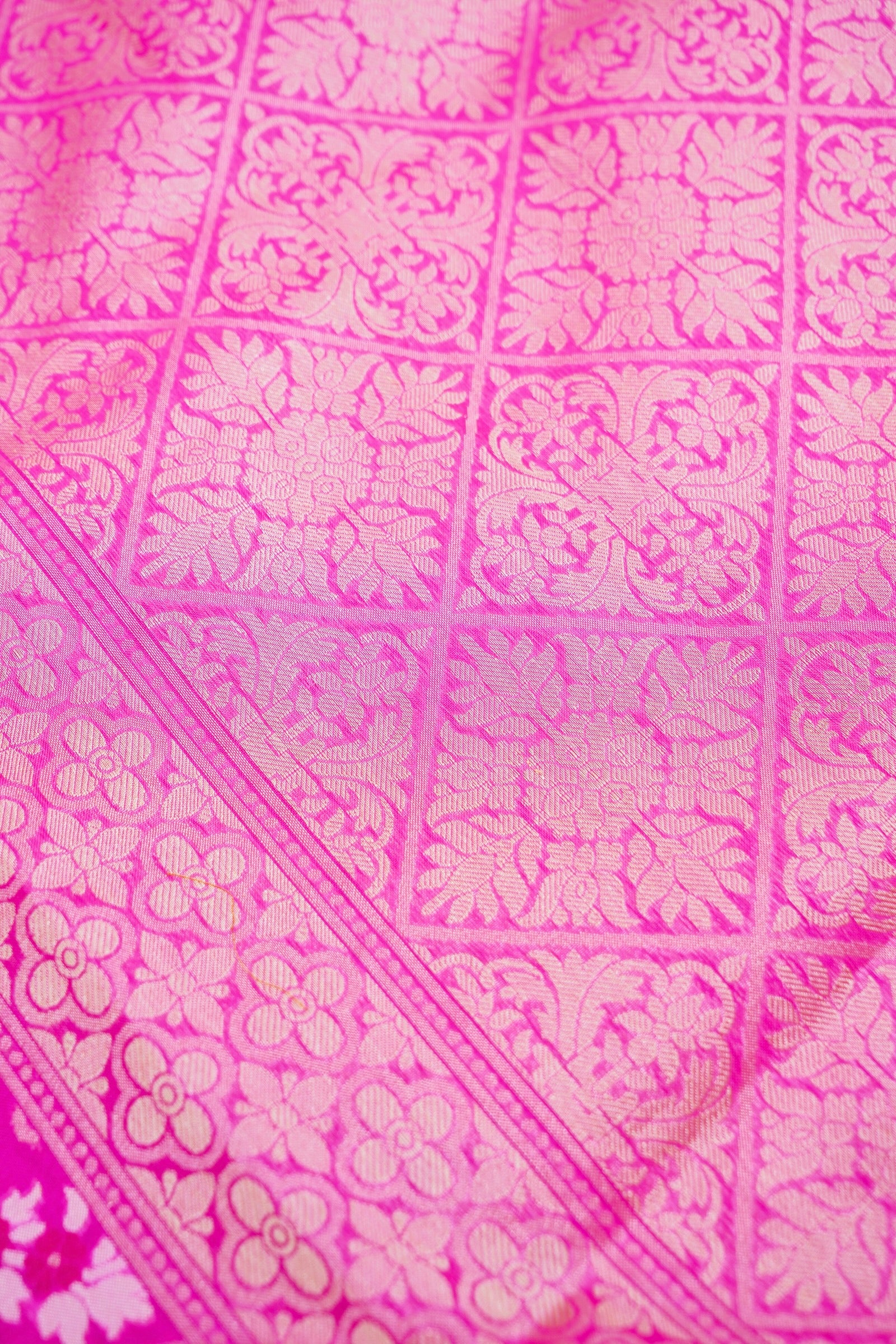 Pure Kora Silk Ektara Jamdani Meenakari Jaal Banarasi Saree in Magenta Pink