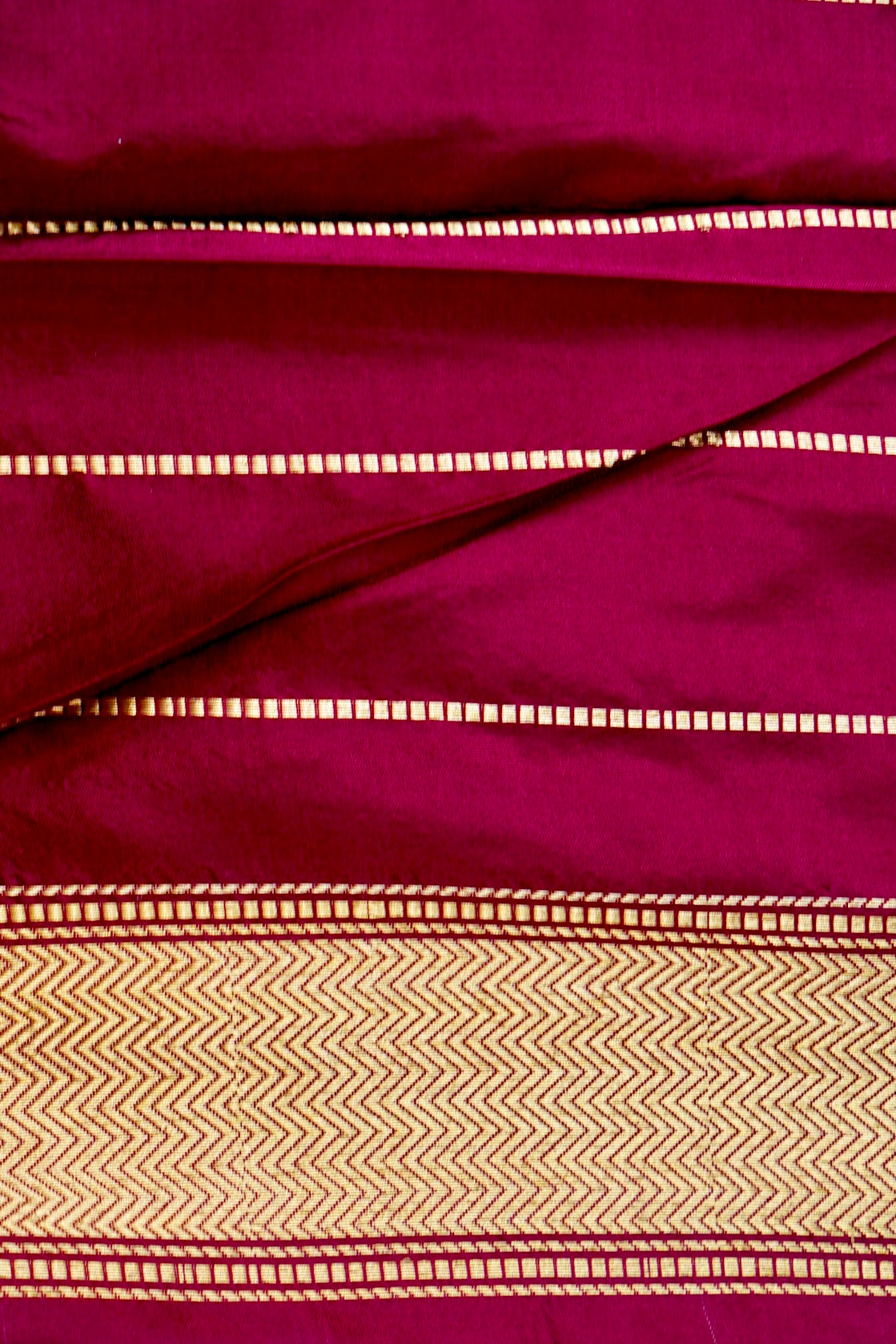 Handloom Banarasi Pure Silk Tissue Kadwa Saree