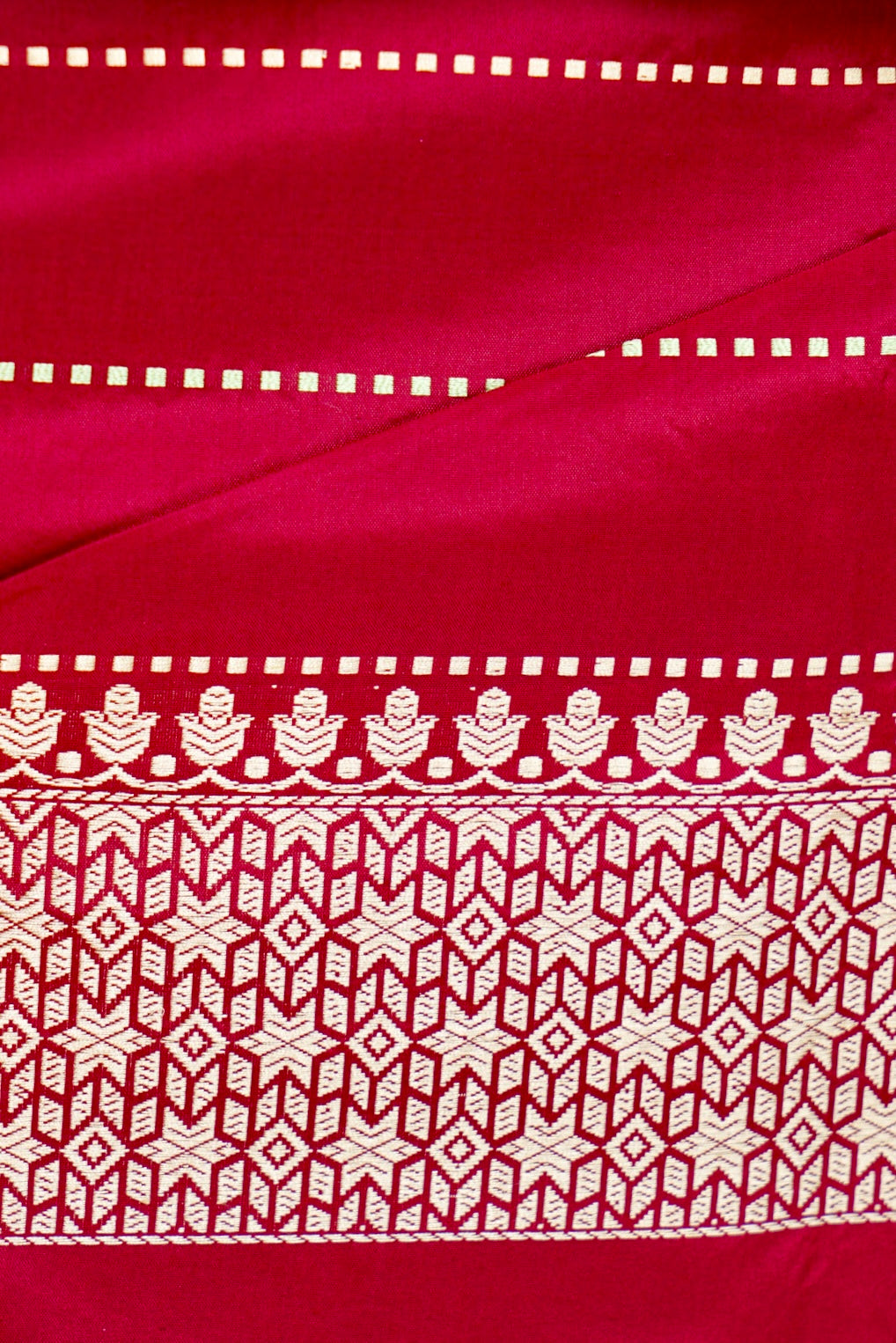 Handloom Banarasi Pure Silk Tissue Kadwa Saree