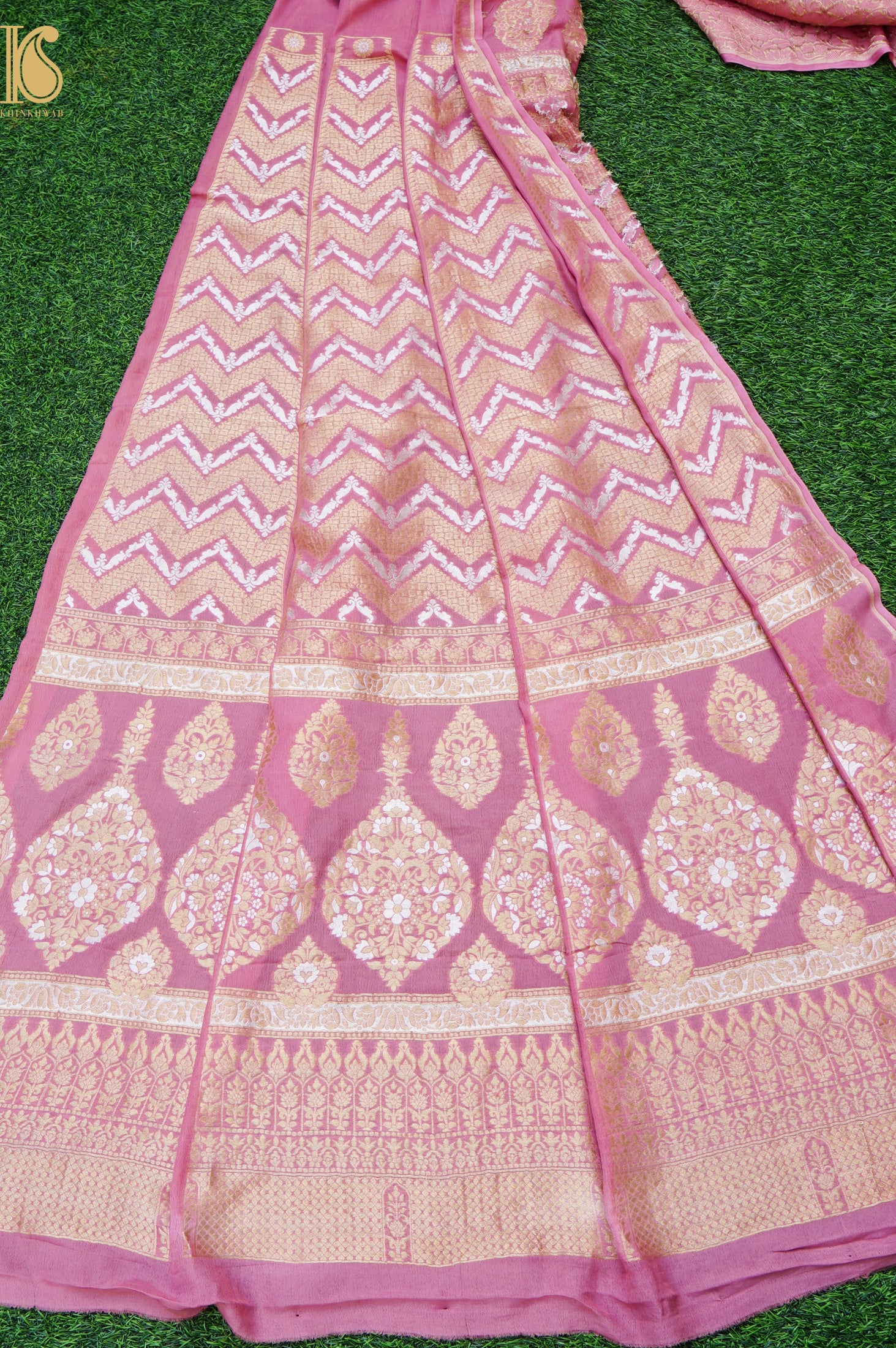 Georgette Kalidar Banarasi Dyeable Lehenga