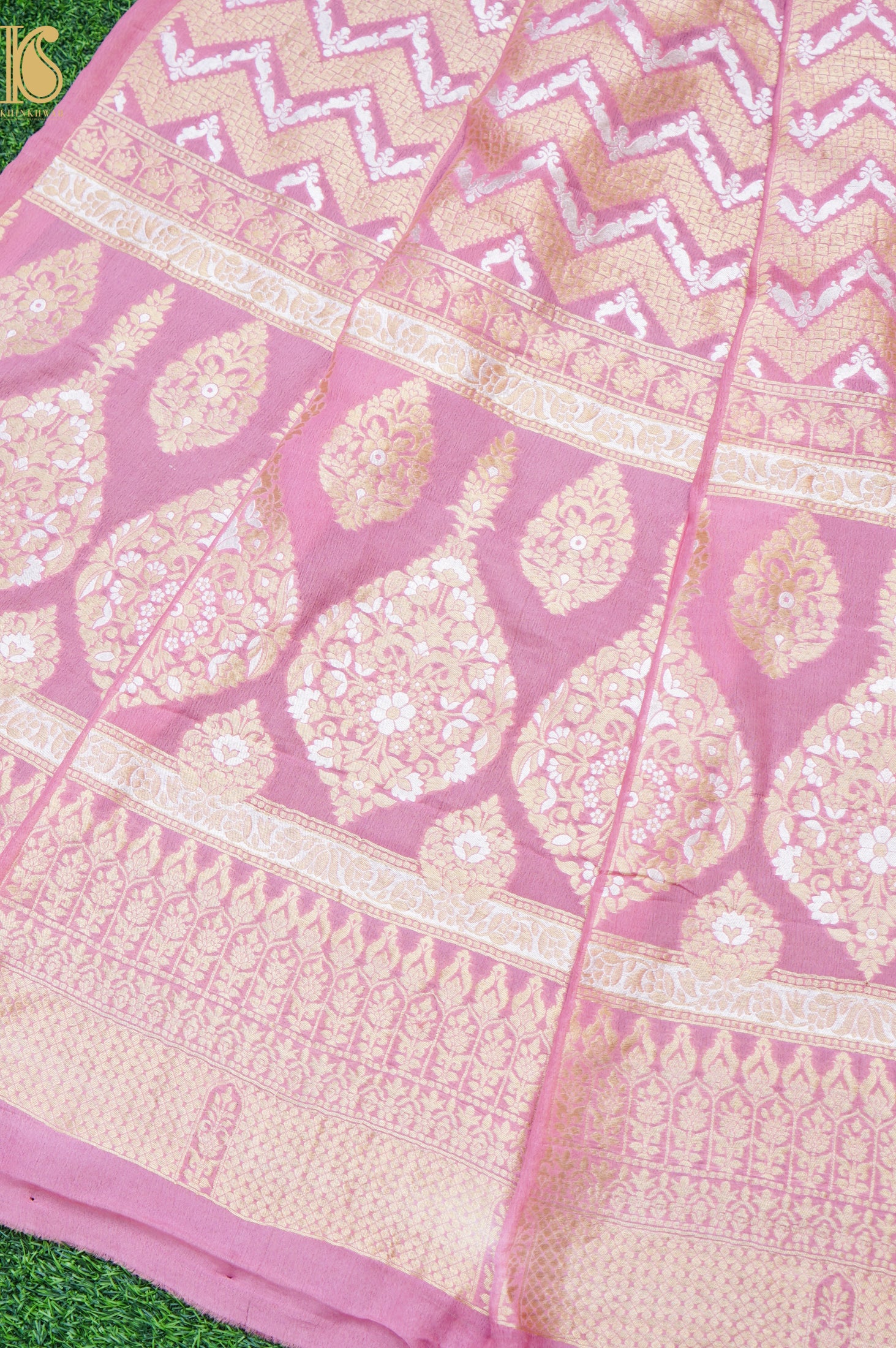 Georgette Kalidar Banarasi Dyeable Lehenga
