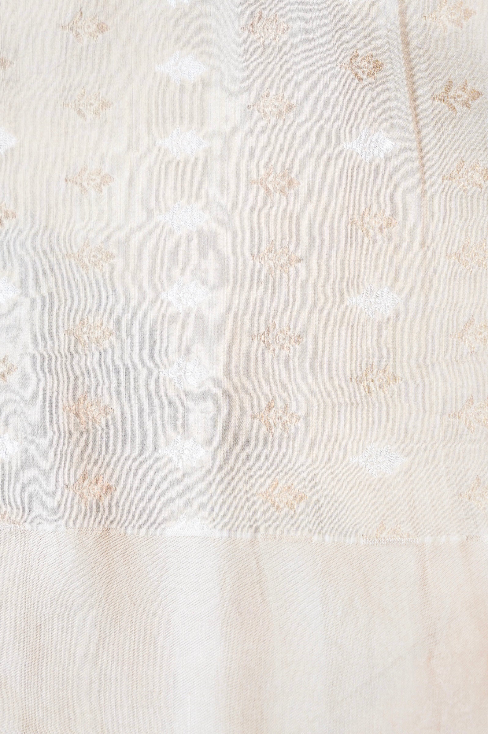 Pure Moonga Silk Handloom Banarasi Saree with Satin Border