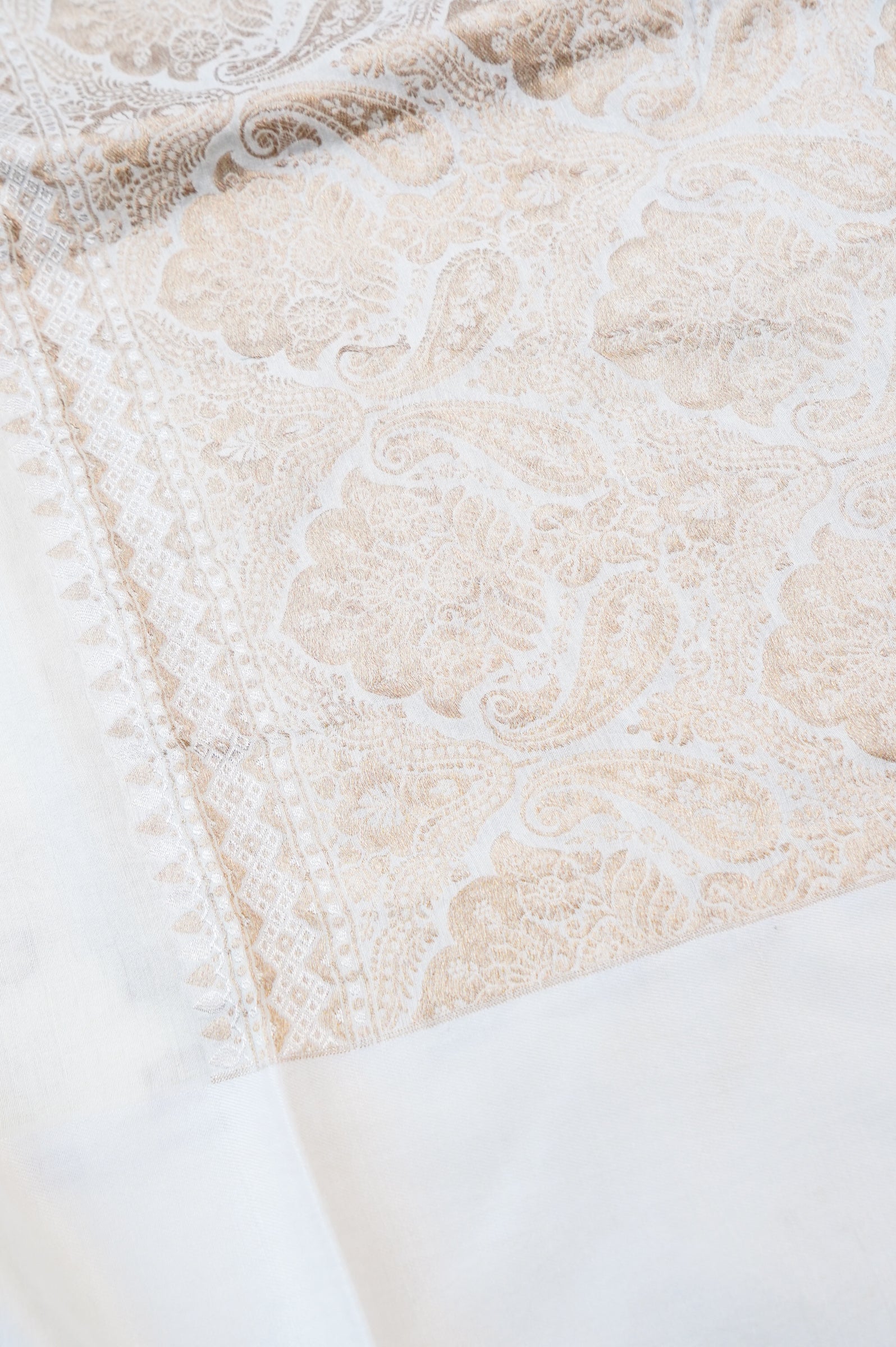 Pure Moonga Silk Handloom Banarasi Saree with Satin Border