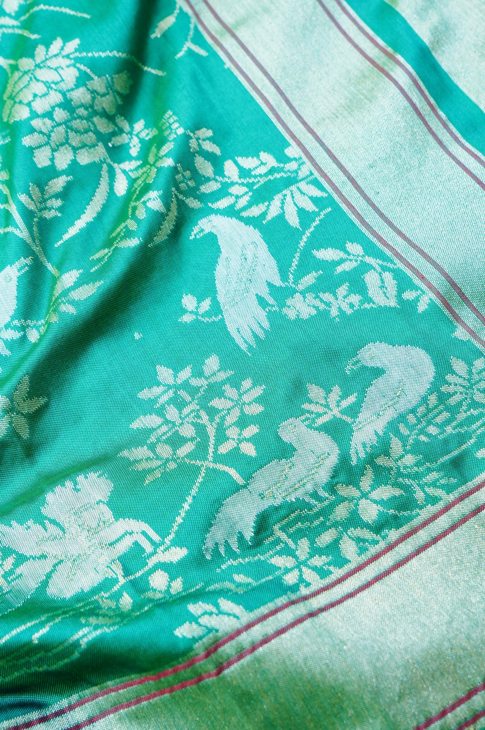 Handloom Pure Katan Silk Big Birds Banarasi Saree