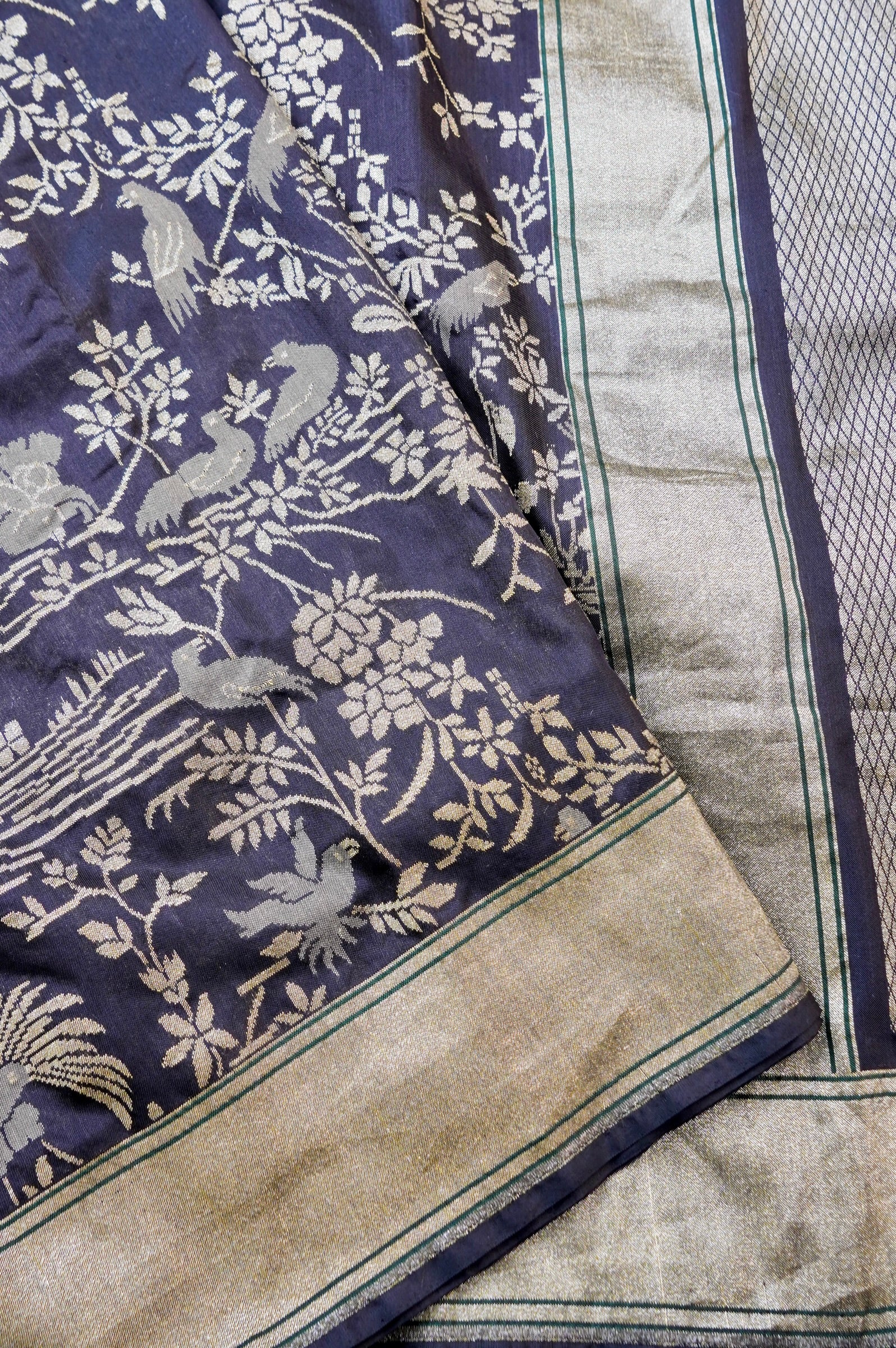 Handloom Pure Katan Silk Big Birds Banarasi Saree