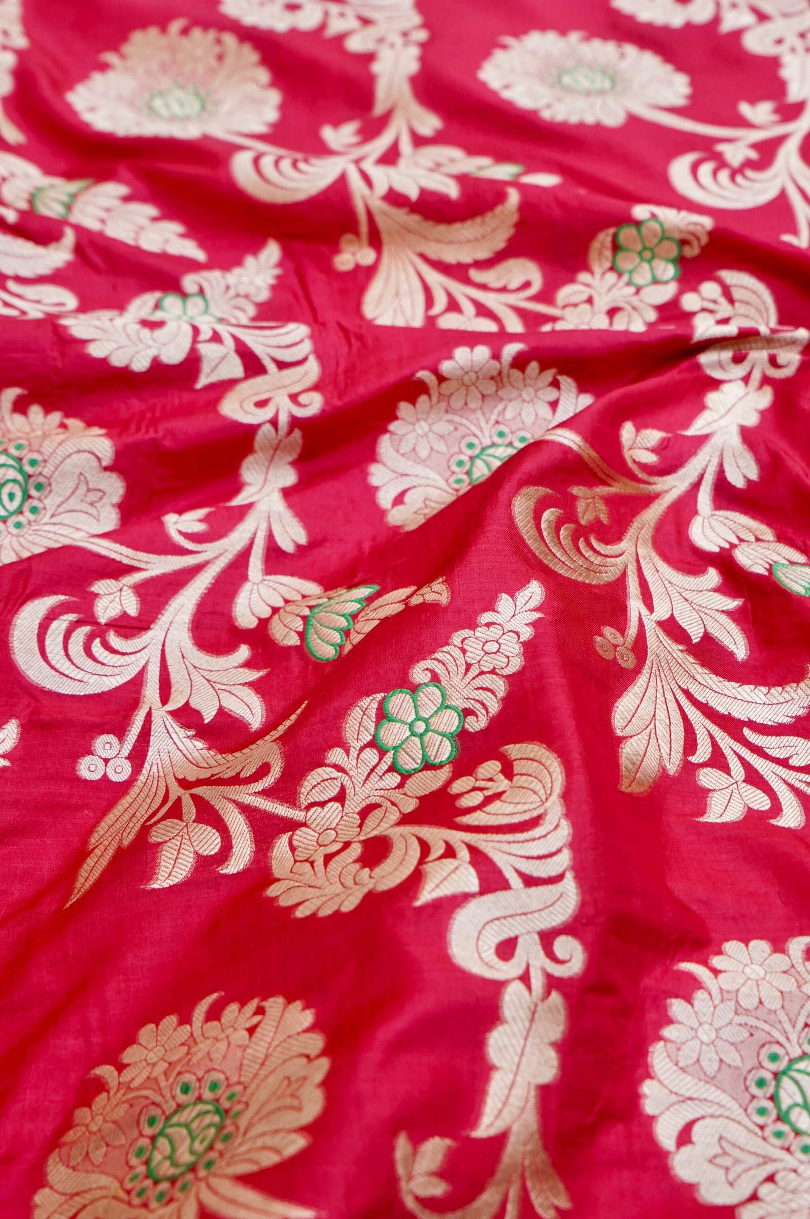 Pure Brocade Banarasi Chrysanthemum Jaal Fabric in Red - Khinkhwab