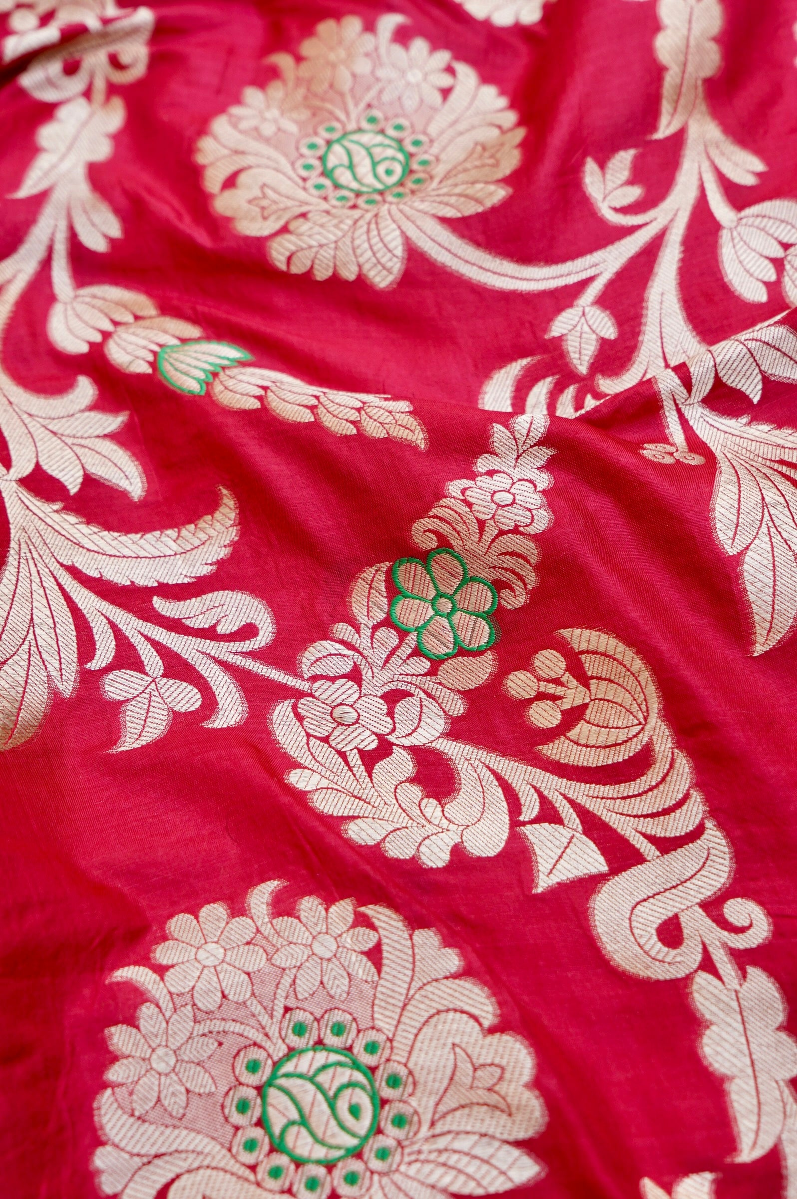 Pure Brocade Banarasi Chrysanthemum Jaal Fabric in Red - Khinkhwab